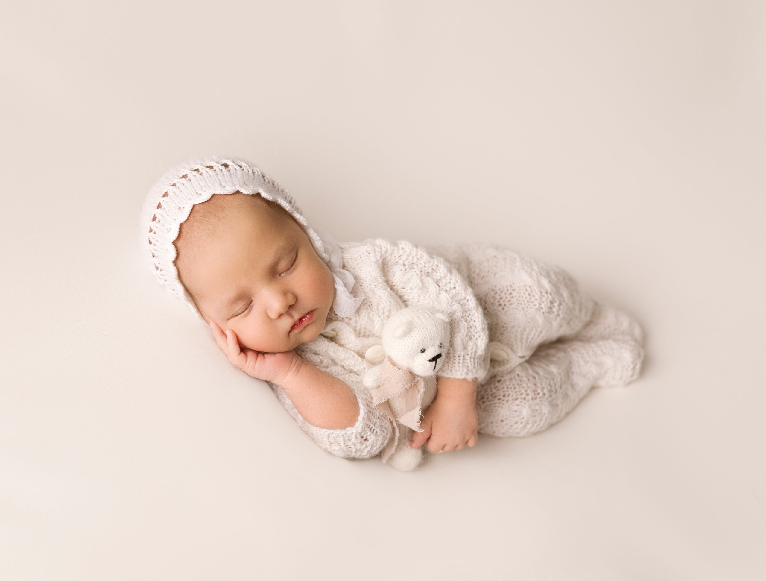 Newborn. Фотограф новорождённых в Казани Нейля Гильмутдинова ньюборн