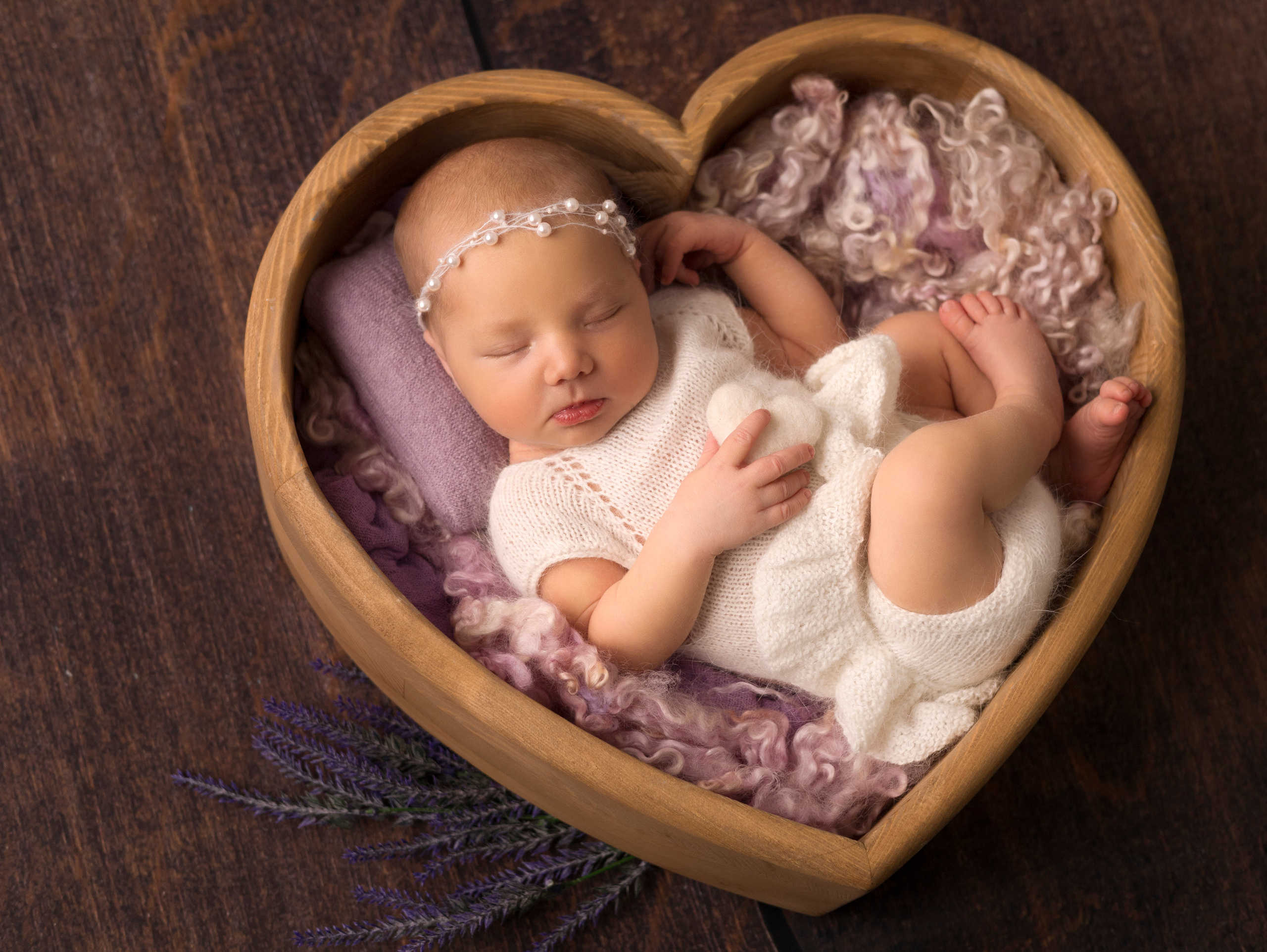 Newborn. Фотограф новорождённых в Казани Нейля Гильмутдинова ньюборн