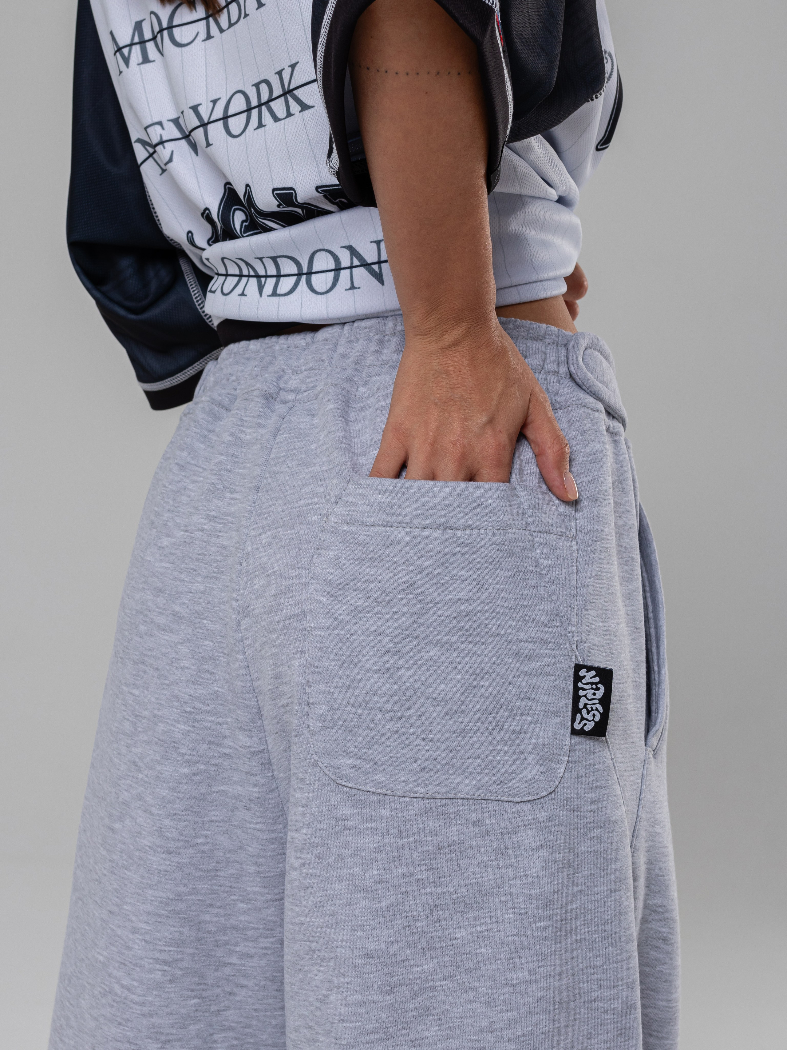 Худи и штаны. Фотограф в Краснодаре Арина Кудряшова