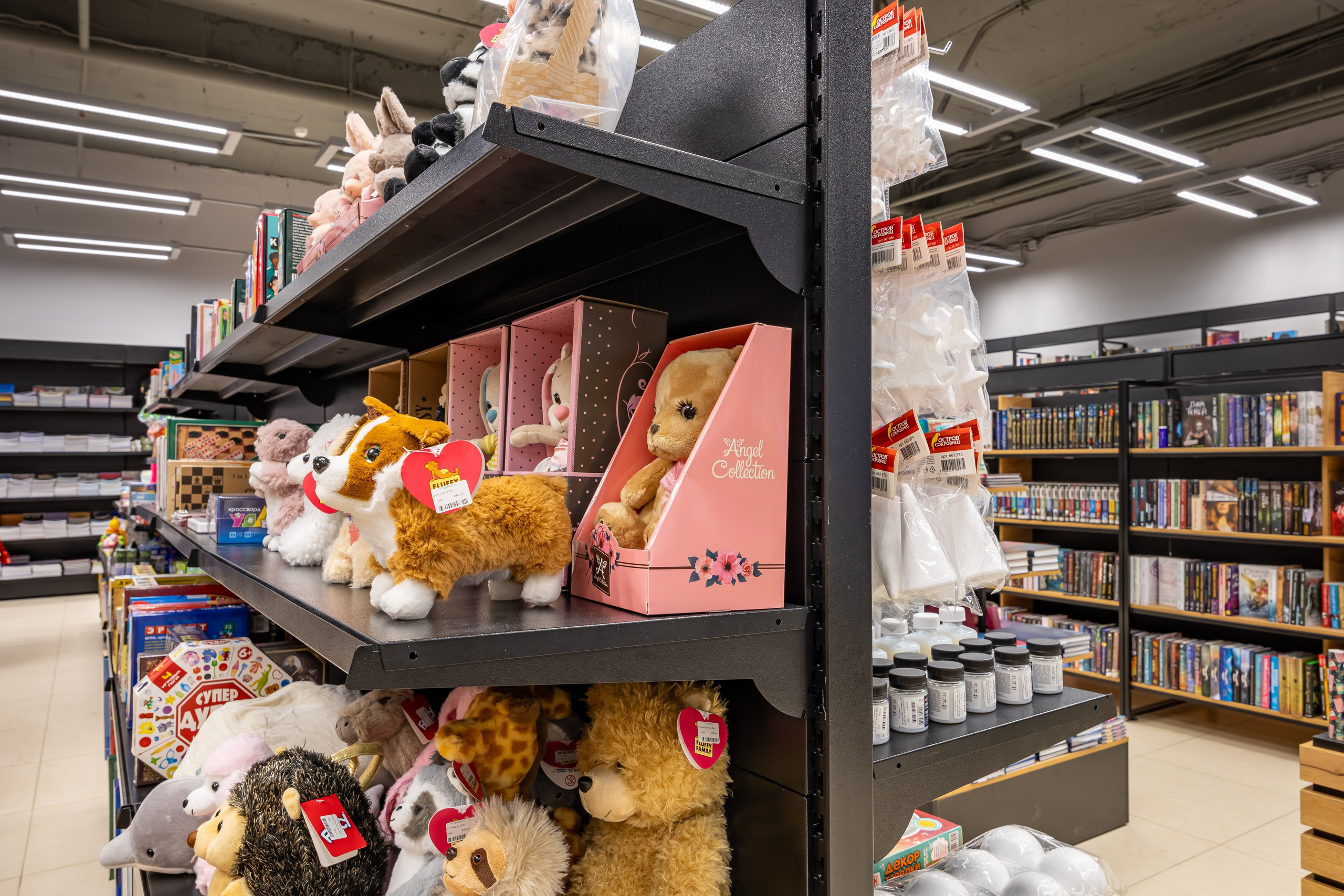 Съемка для производителя торгового оборудования в ТЦ «Серпантин». Интерьерный фотограф в Москве Сергей Чекмезов