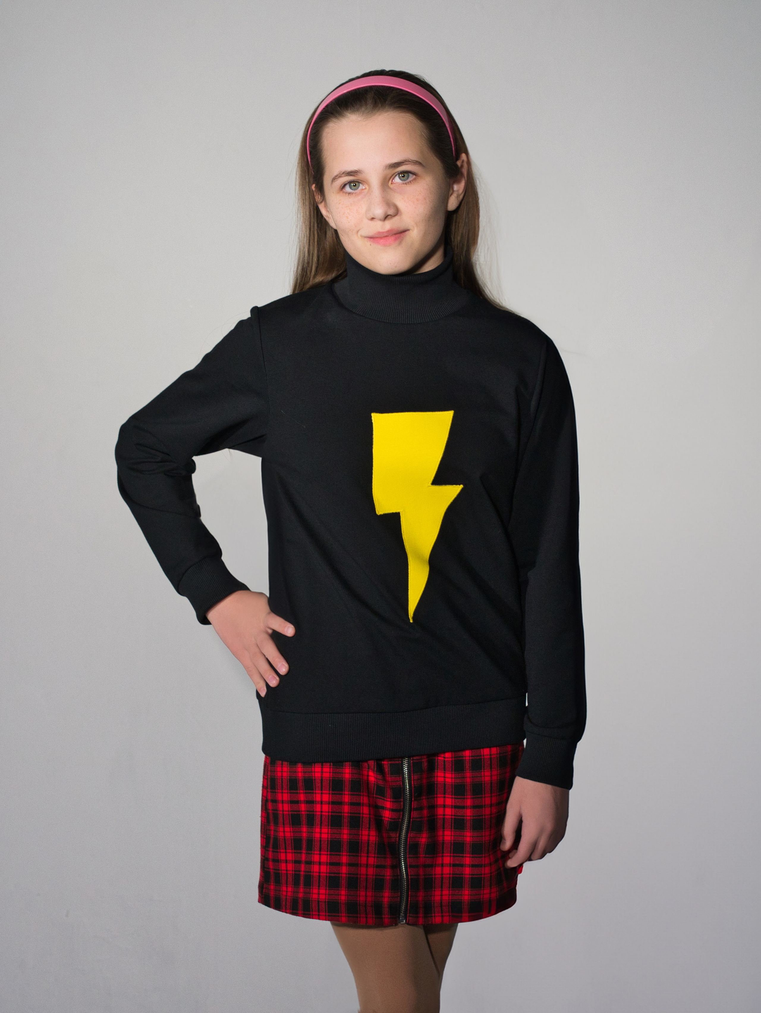 Свитера. Студия КРУГ. Фото и видеосъемка, видеомонтаж