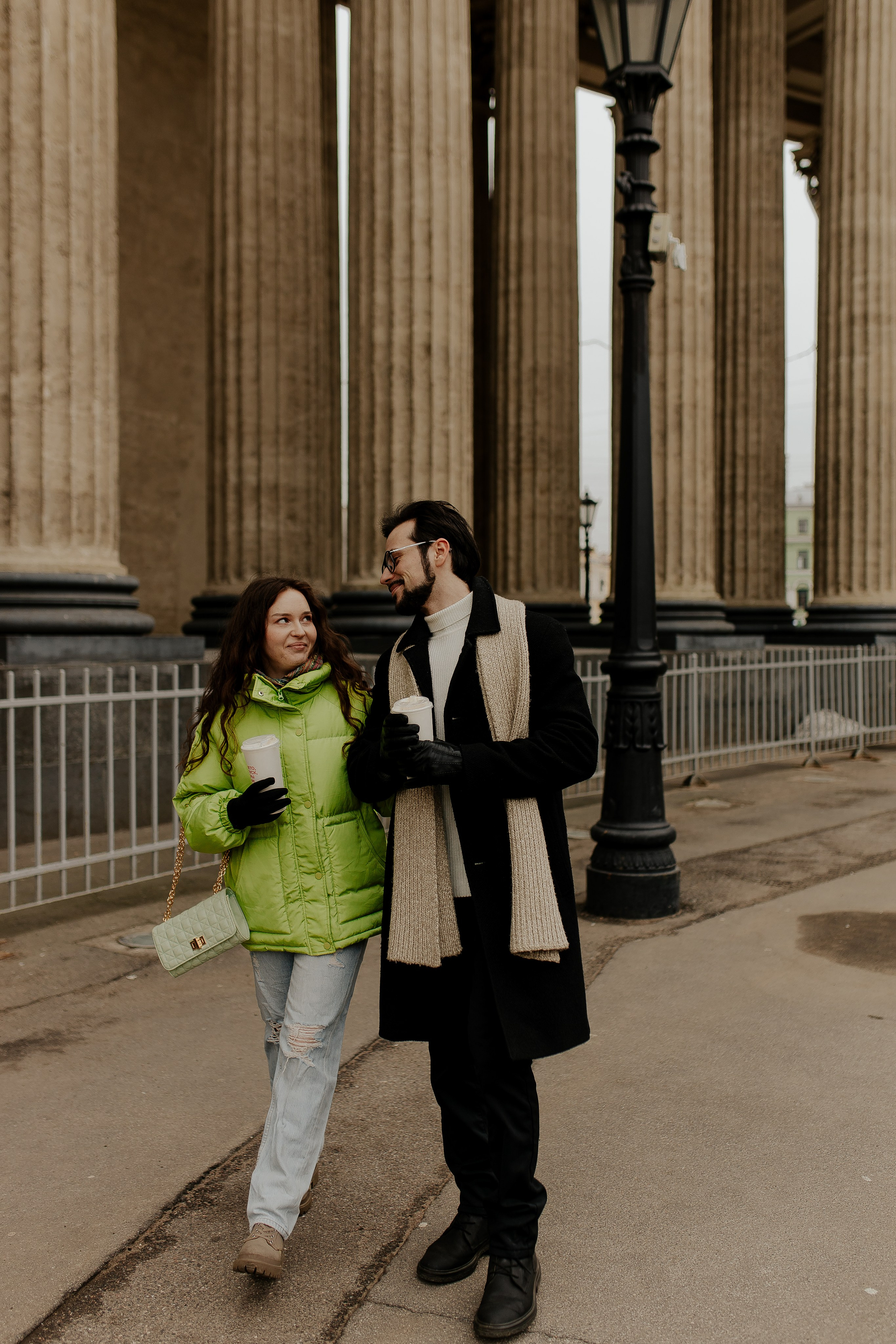 Фотопрогулка по весеннему Петербургу для двоих. Фотограф в Санкт-Петербурге Лиза Семченкова