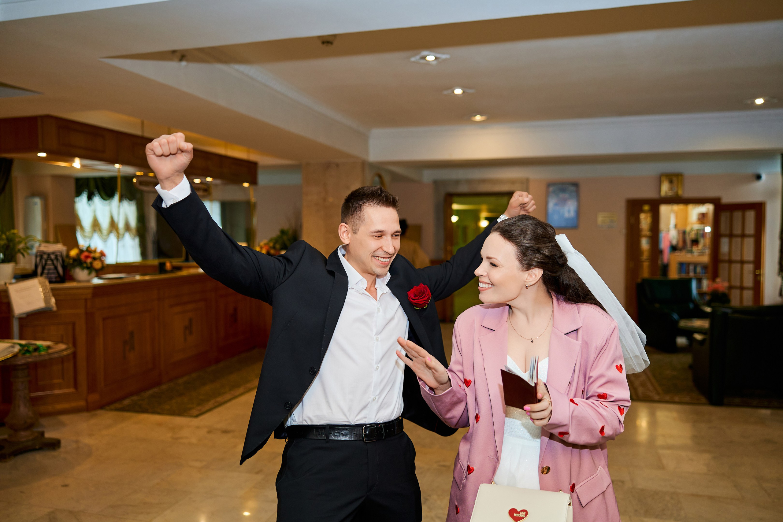 Свадебная фотосъёмка в гостинице Даниловская. Свадебный фотограф Сергей Колбинский