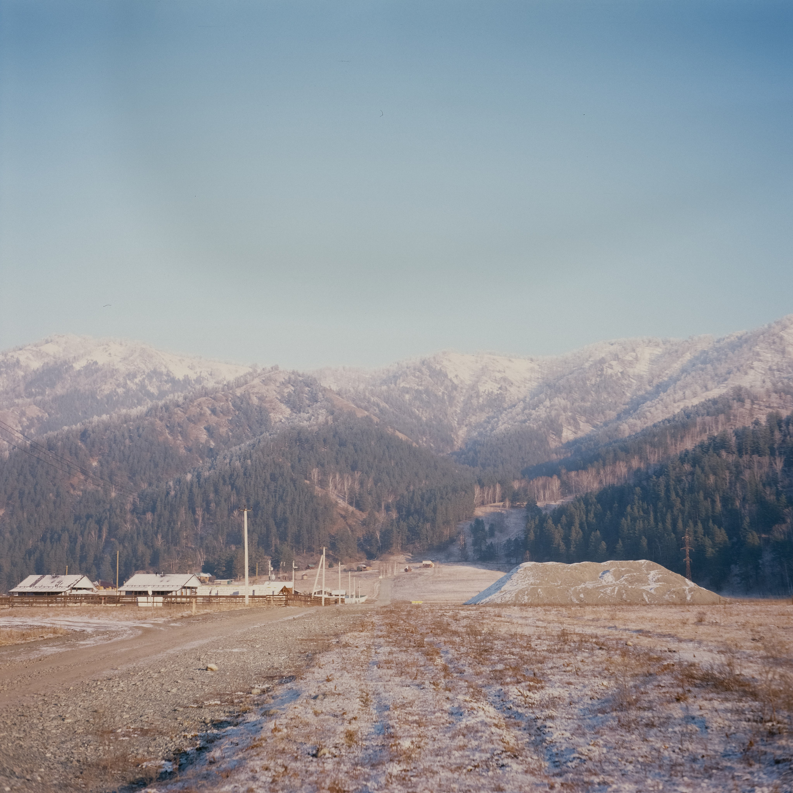 База Берель, поле у вертолетной площадки / 13 декабря 2023 года (-33℃)