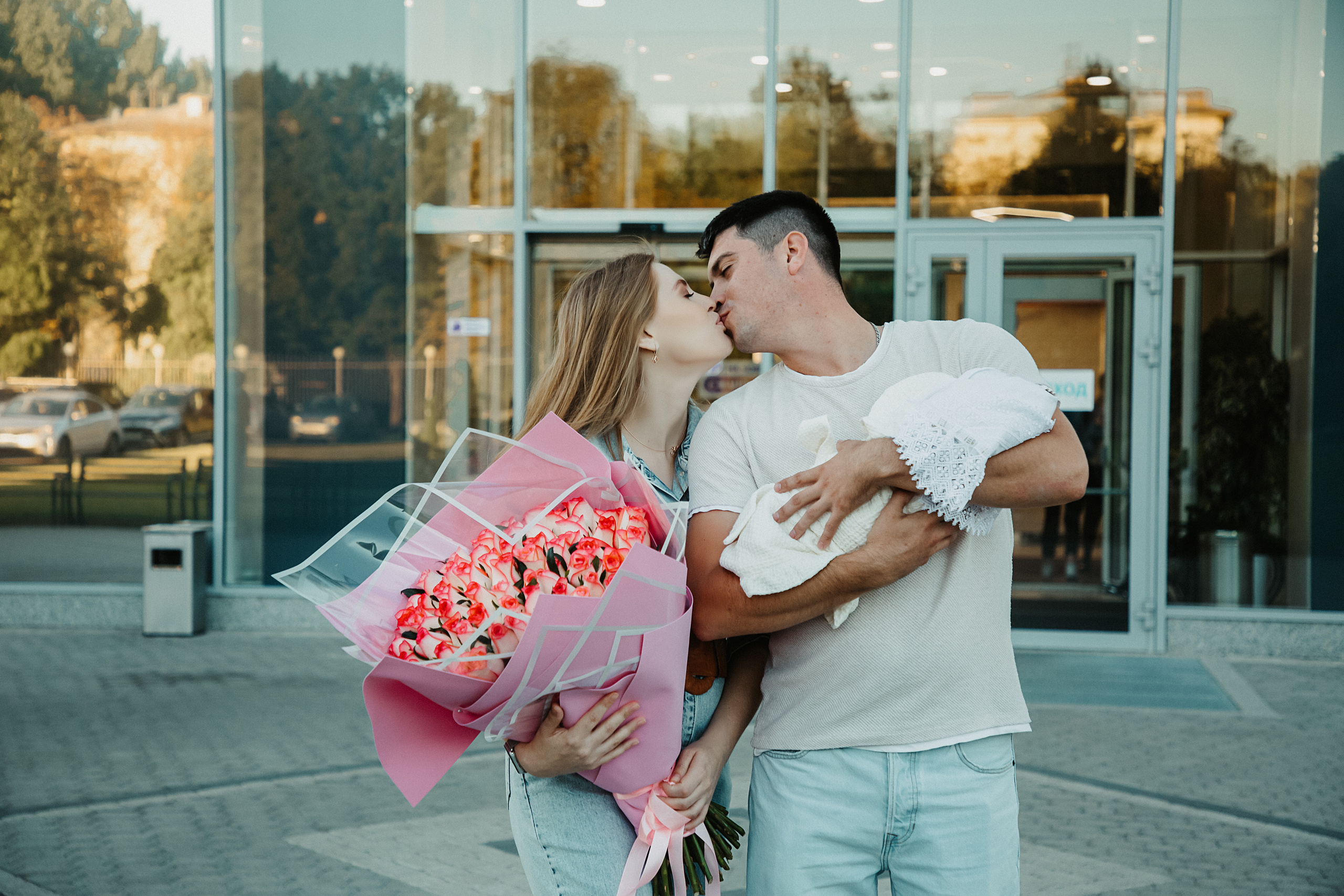Выписка с роддома. Свадебный и семейный фотограф/видеограф в Краснодаре Наталья Осинская