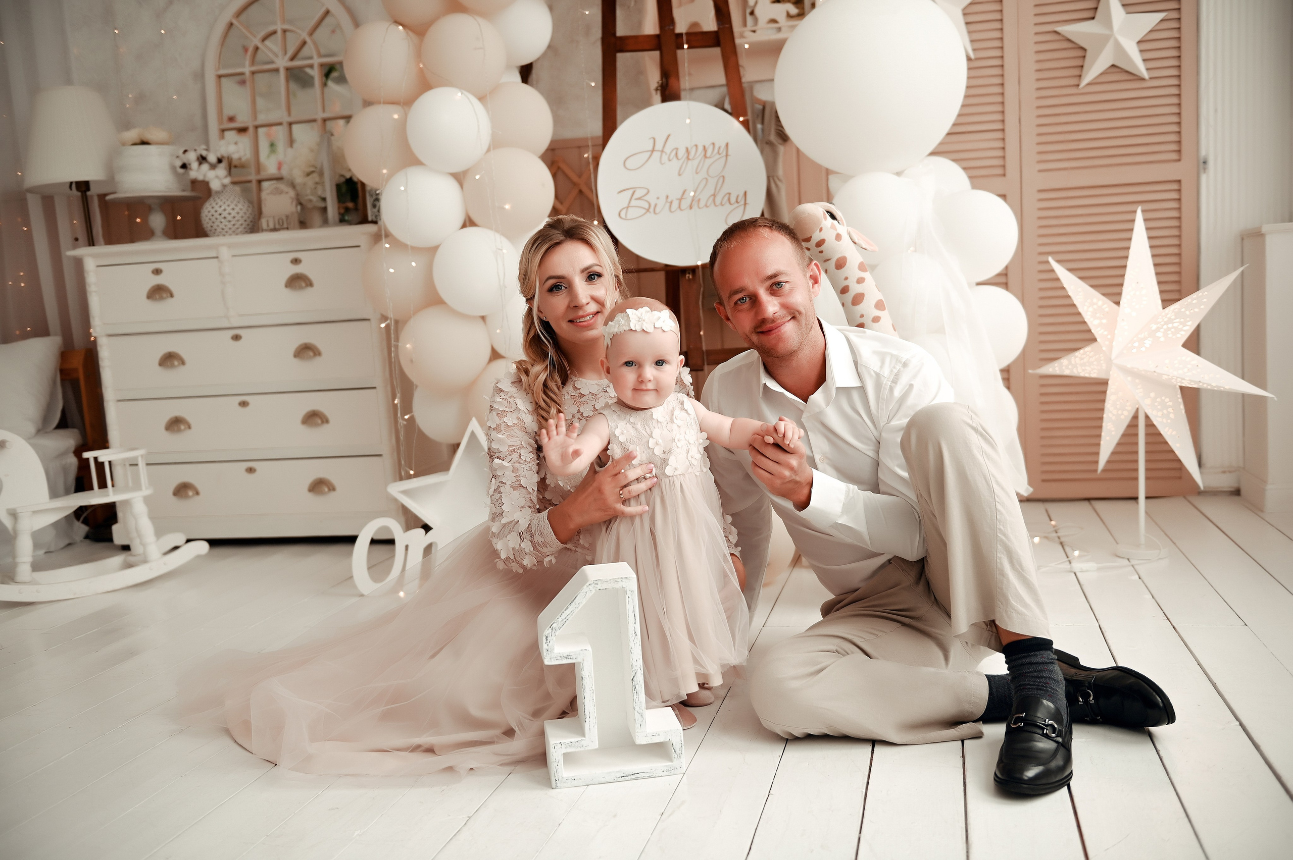 Студийные семейные, детские, индивидуальные фотосессии. Свадебный, семейный, детский, контент фотограф в Омске Максим Ильин