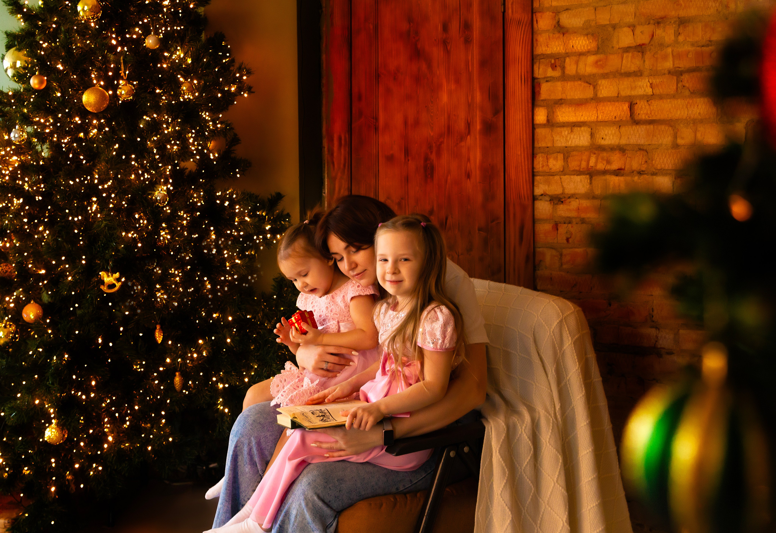 Семейная фотостудия. Семейный, свадебный и детский фотограф в Новосибирске Ольга Хидченко