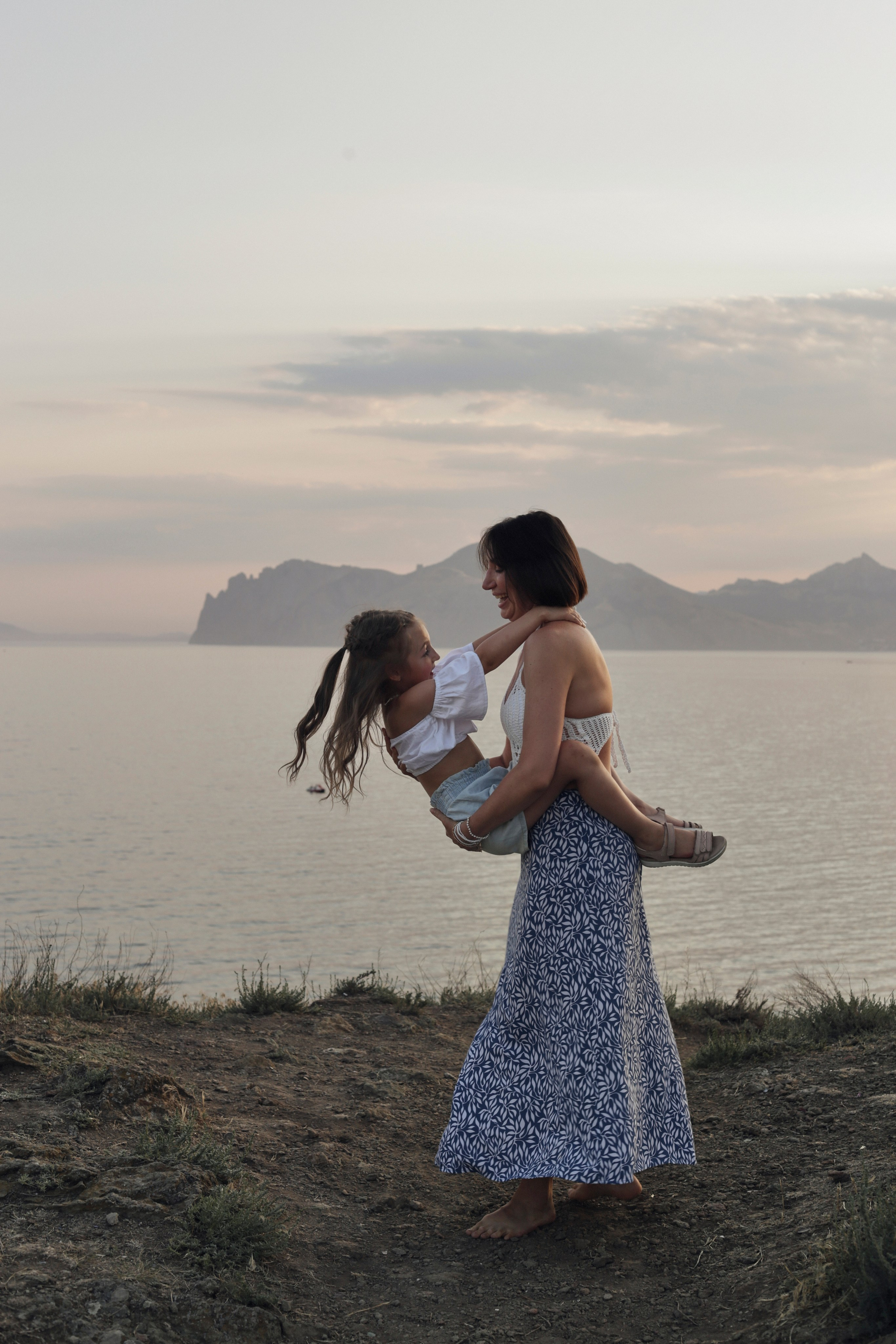Прогулка в Орджоникидзе | Лиза и Поля. Семейный фотограф в Феодосии и по Крыму Брежнева Алла