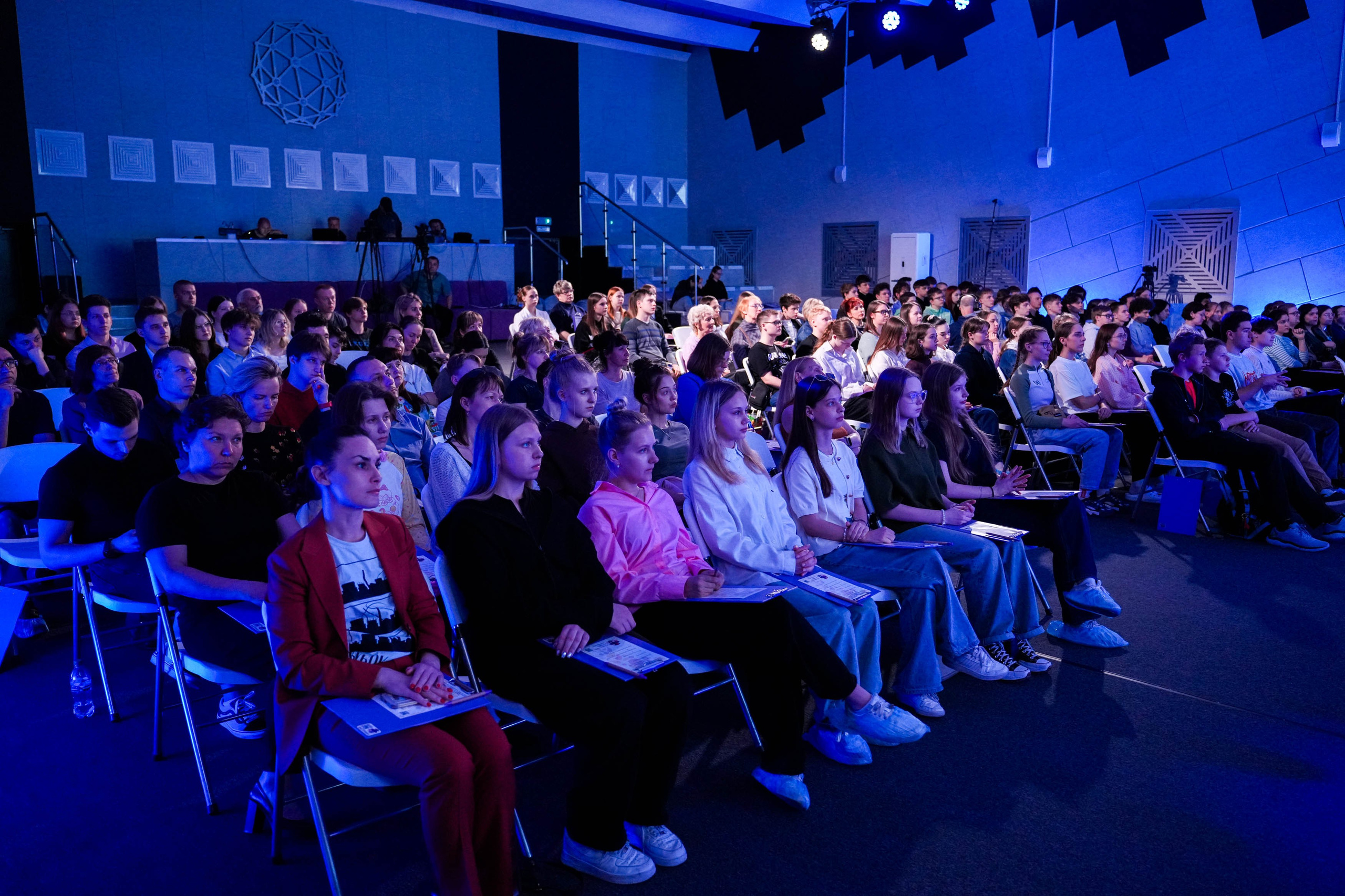 СЛОН: Лекция Анны Кудрявцевой. Спортивный и репортажный фотограф в Иваново Сергей Силкин