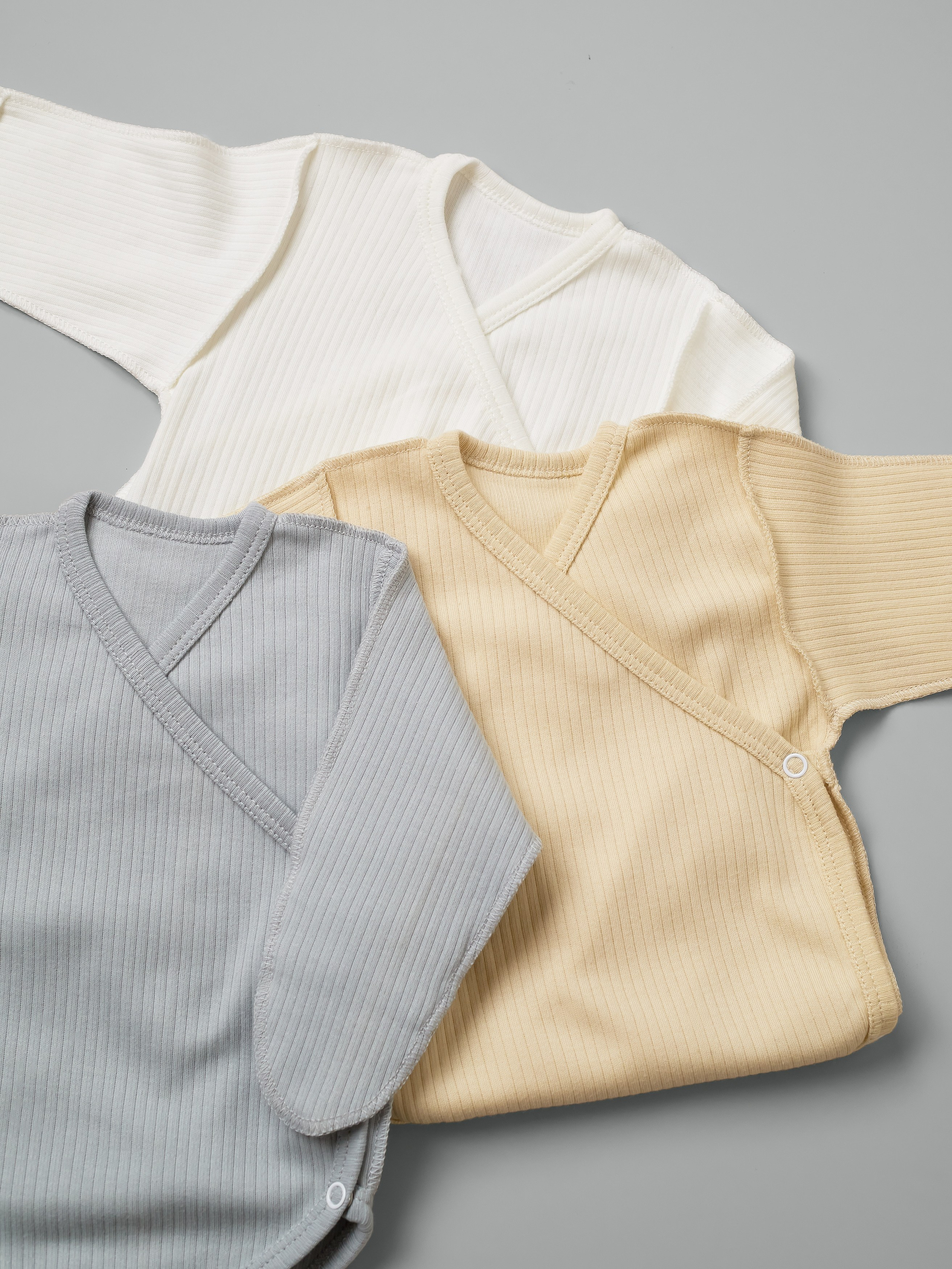 Одежда для детей. Предметный фотограф, инфографика и видео в Санкт-Петербурге