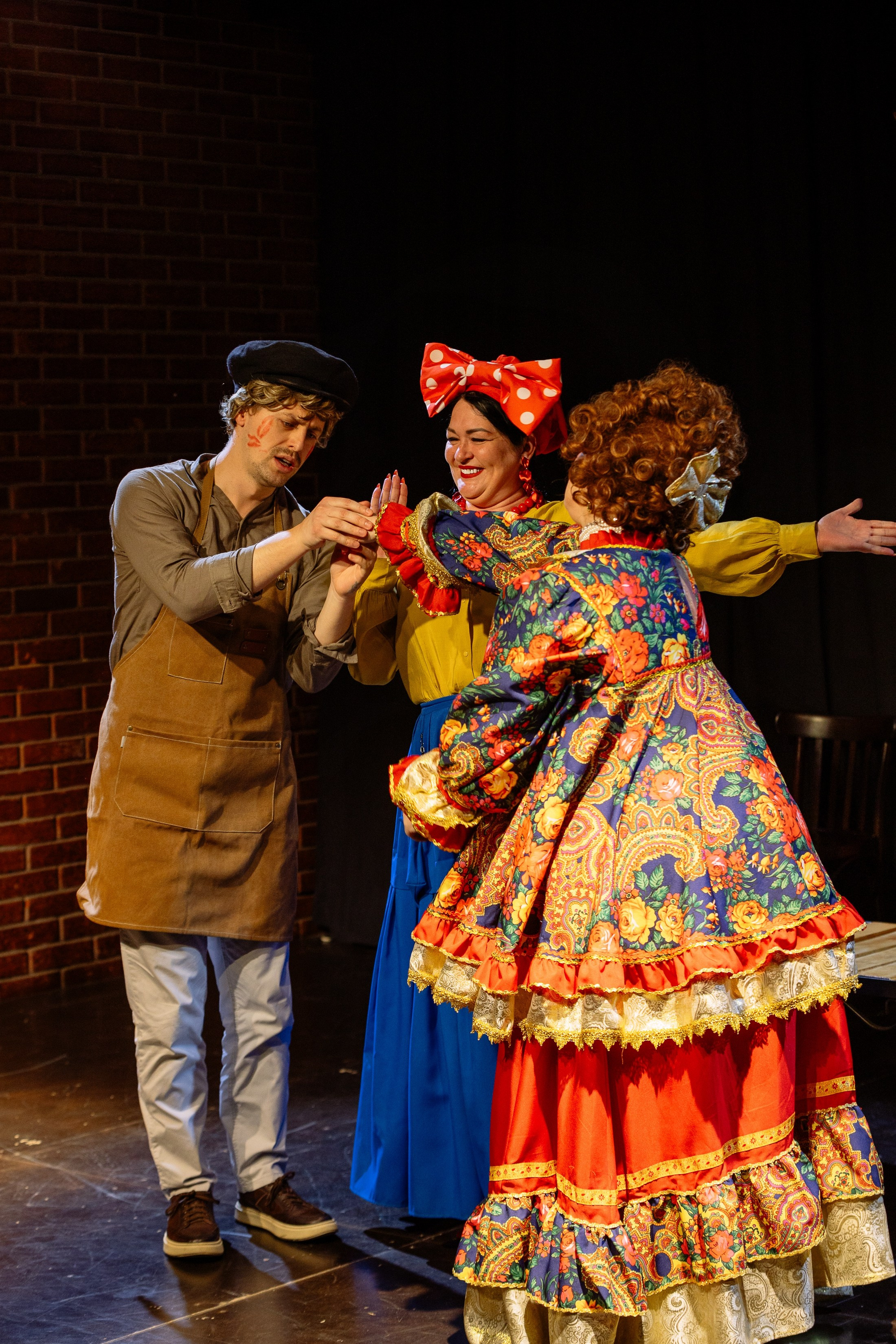 Театр Арт-Авеню _ Женитьба Бальзаминова. Фотограф Юлия Мальцева