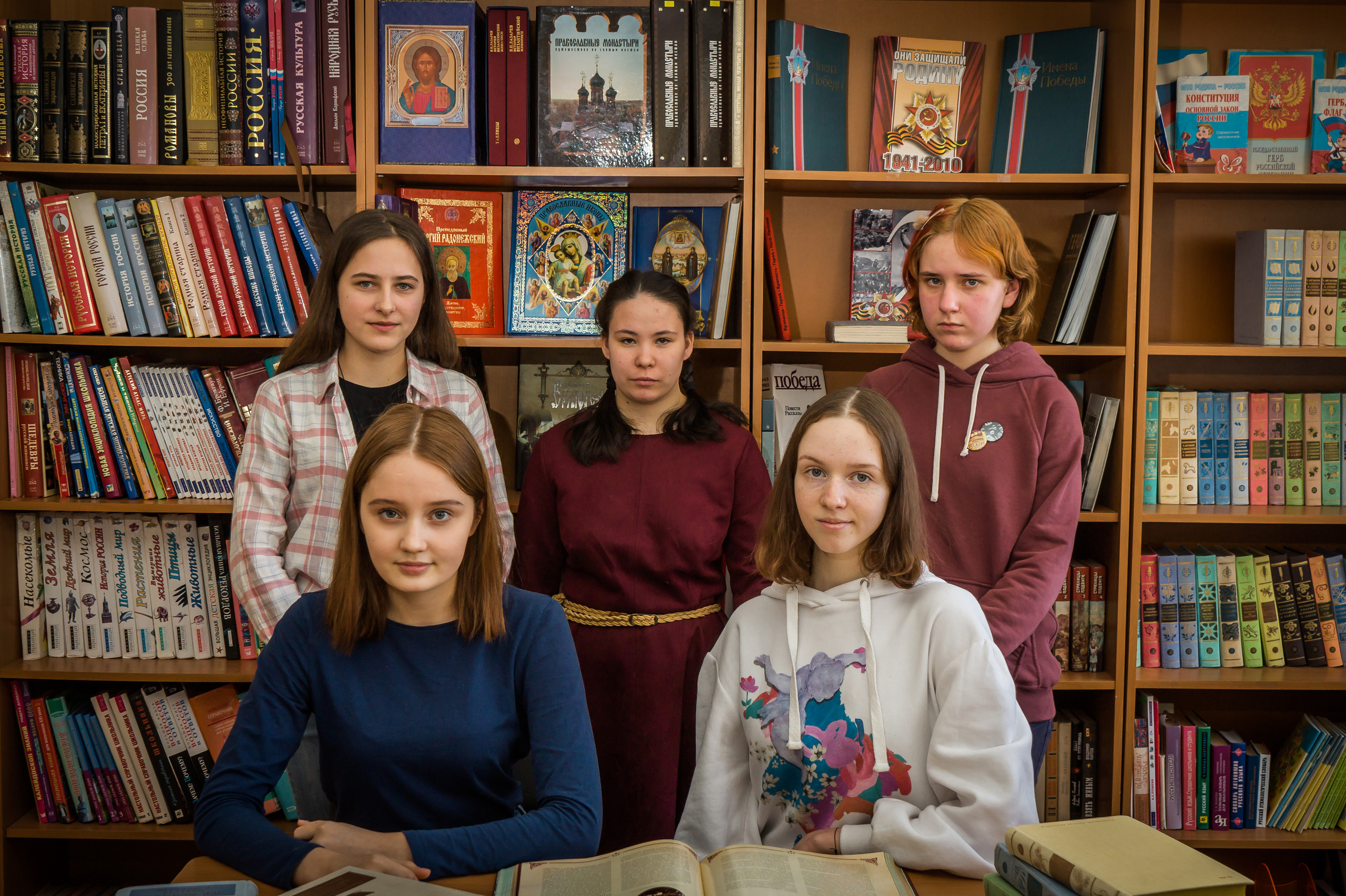 Православная гимназия 9"Б». Фотосъемка в детском саду и школе. Фотоальбомы и фотокниги ВЫПУСКНИК