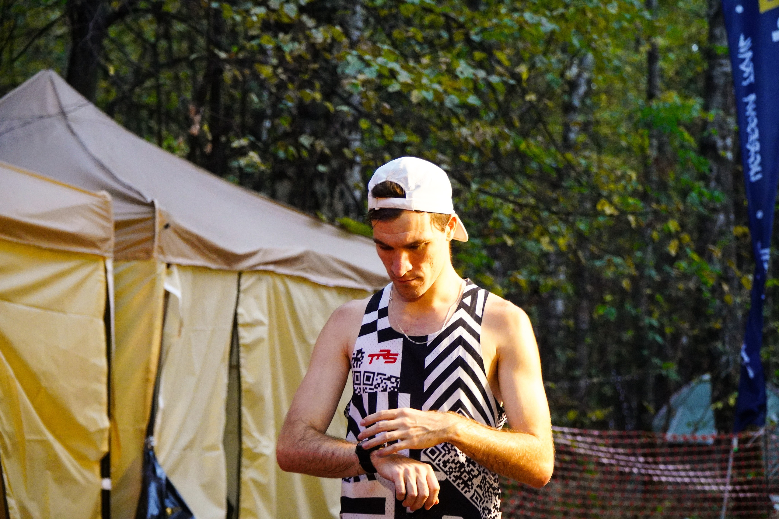 Backyard Ultra Moscow 2024. Роман Капилюшов. Бег. Фото. Видео. г. Люберцы