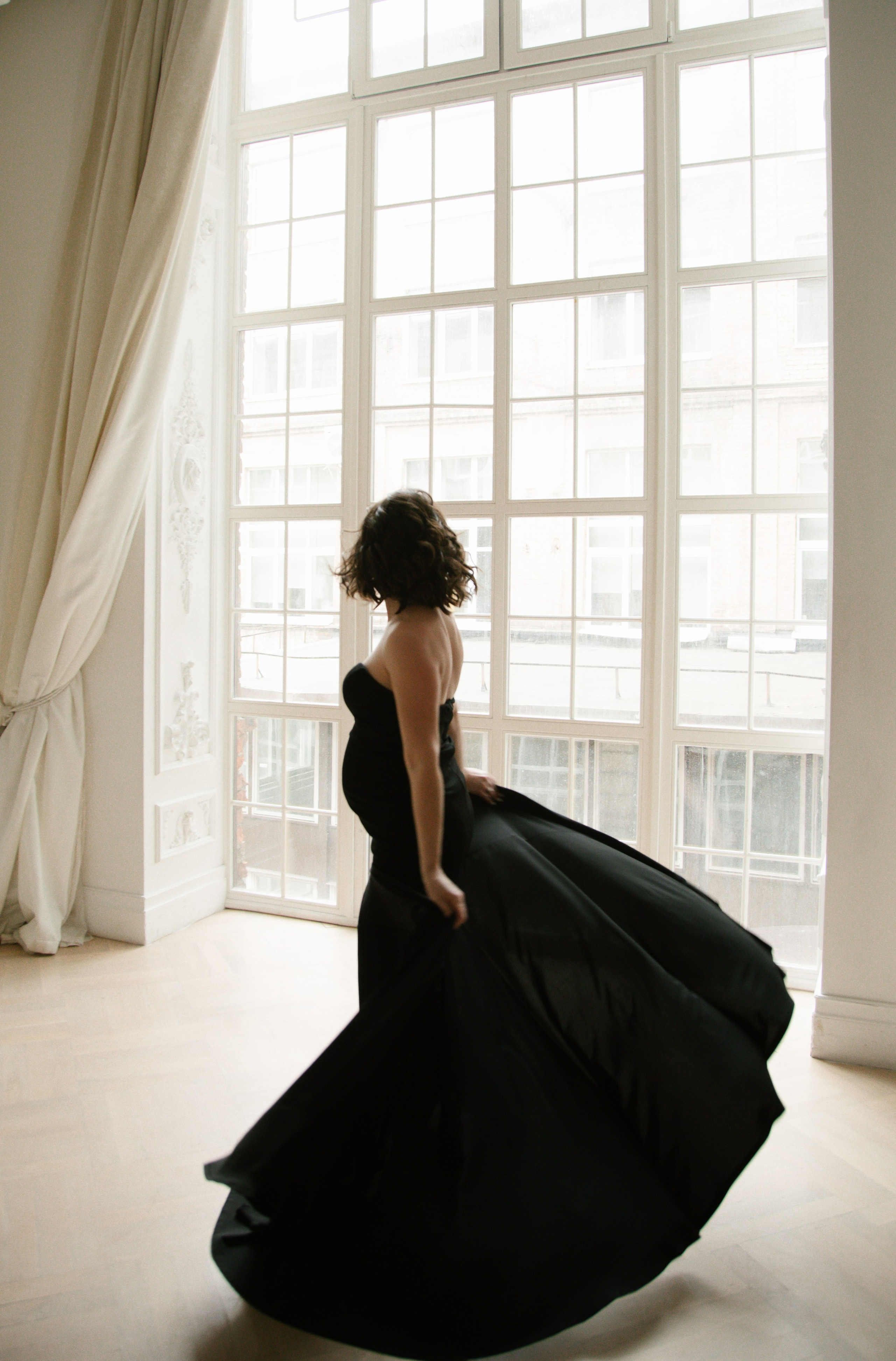 Чёрное платье. Свадебный и семейный фотограф Анастасия Романова в Москве и Московской области