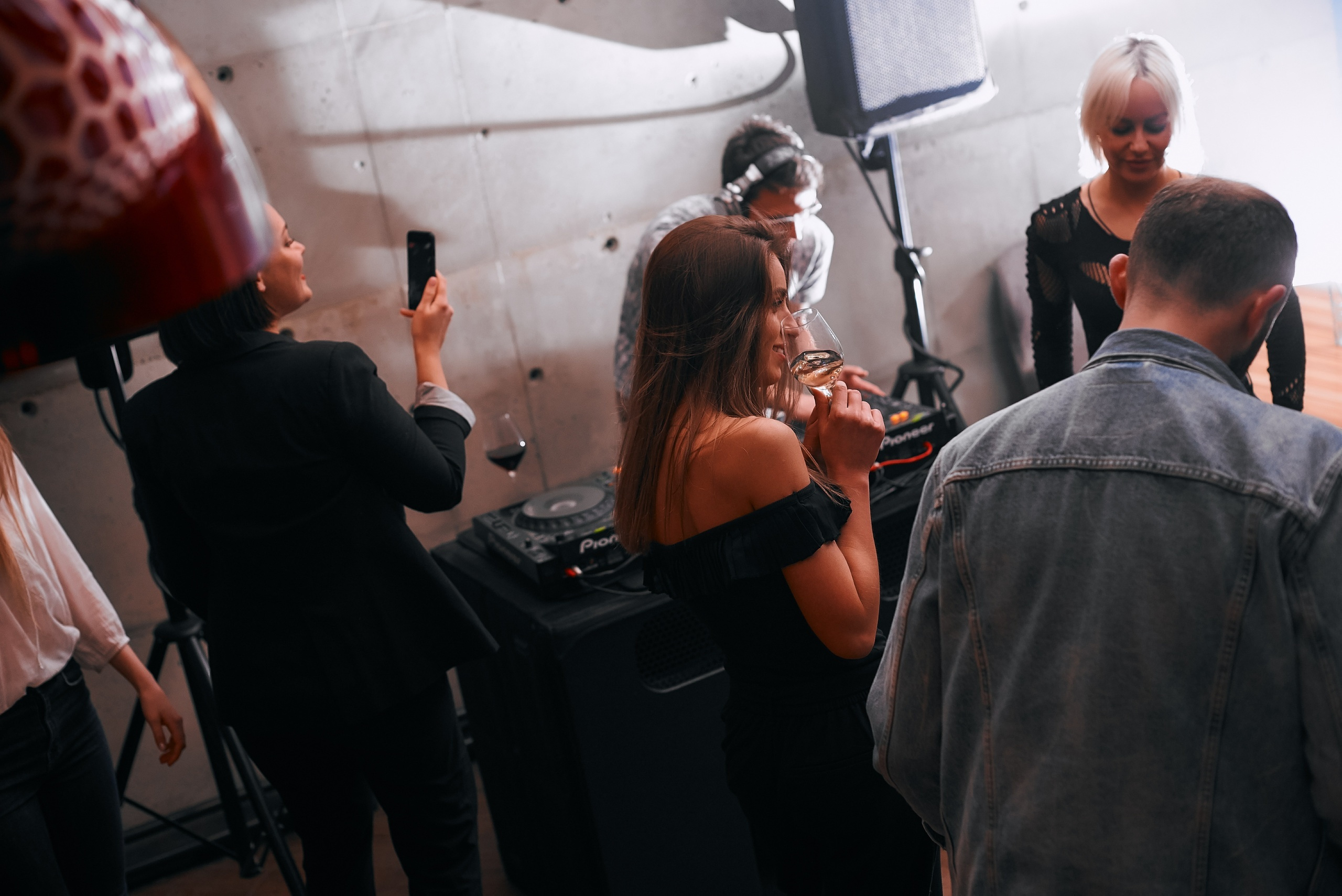 Фоторепортаж с открытия бара. Артём Савиных — профессиональный фотограф в Москве | Репортажи, свадьбы, портреты