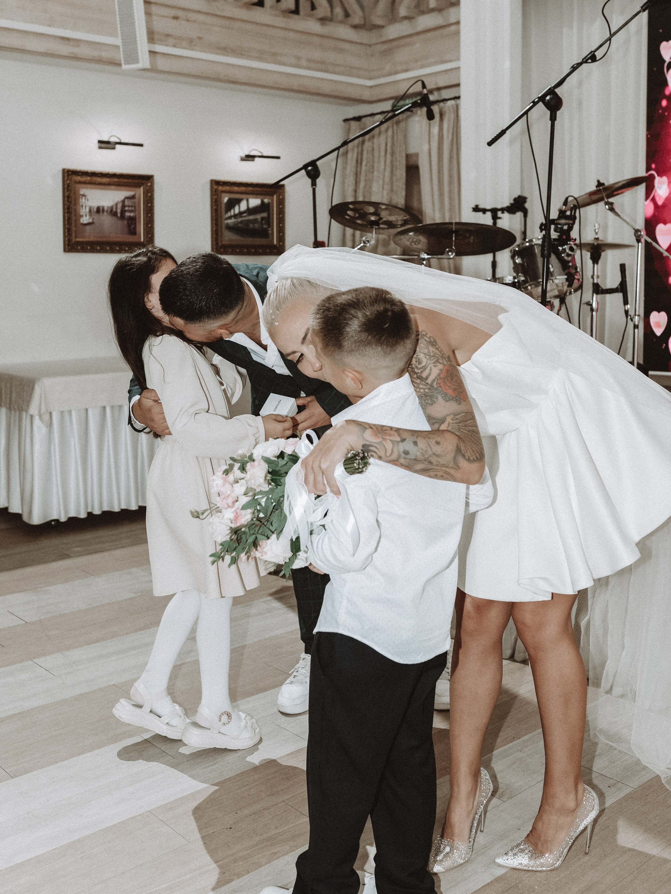 Свадебный фотограф в Рамоде, Новосибирск | Яна Иванова. Семейный и свадебный фотограф в Новосибирске Иванова Яна