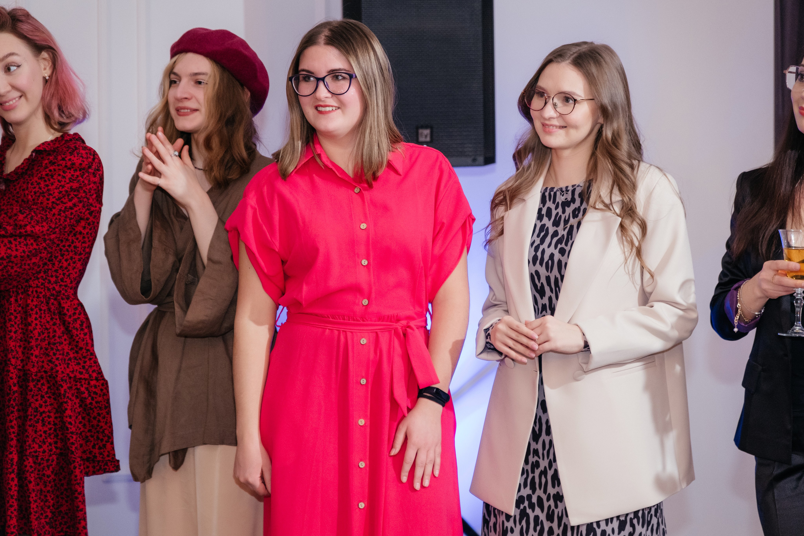 Фотосъемка корпоратива в Екатеринбурге. Свадебный фотограф в Екатеринбурге — заказ профессиональной фотосесии, все виды фотосъемки