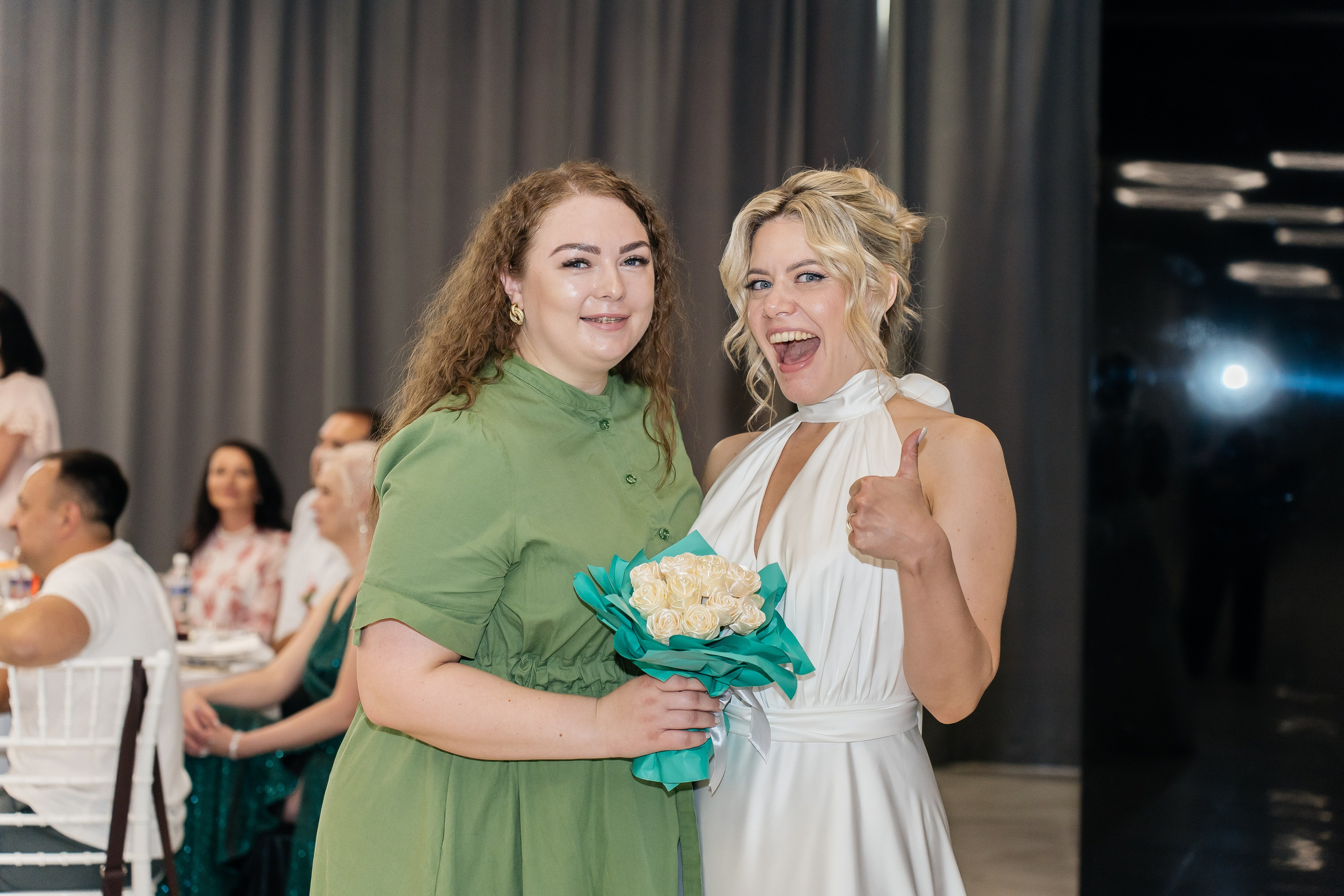 В отели. Для тех, кто не ждёт удачи, а создаёт её. Каждая фотосессия — это твой момент, твой стиль, твой успех. 📸