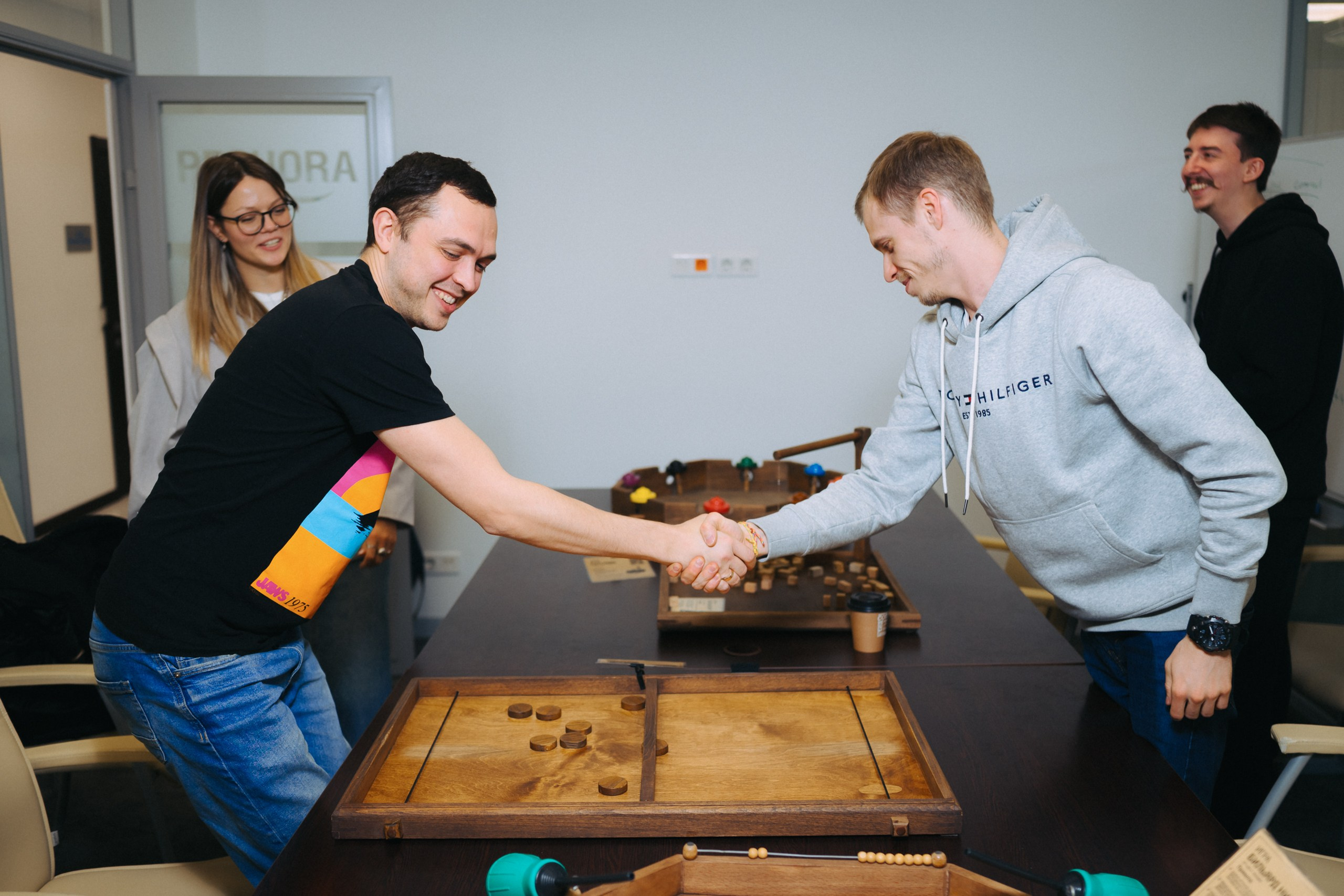 Корпоративы (сборник). Komonev