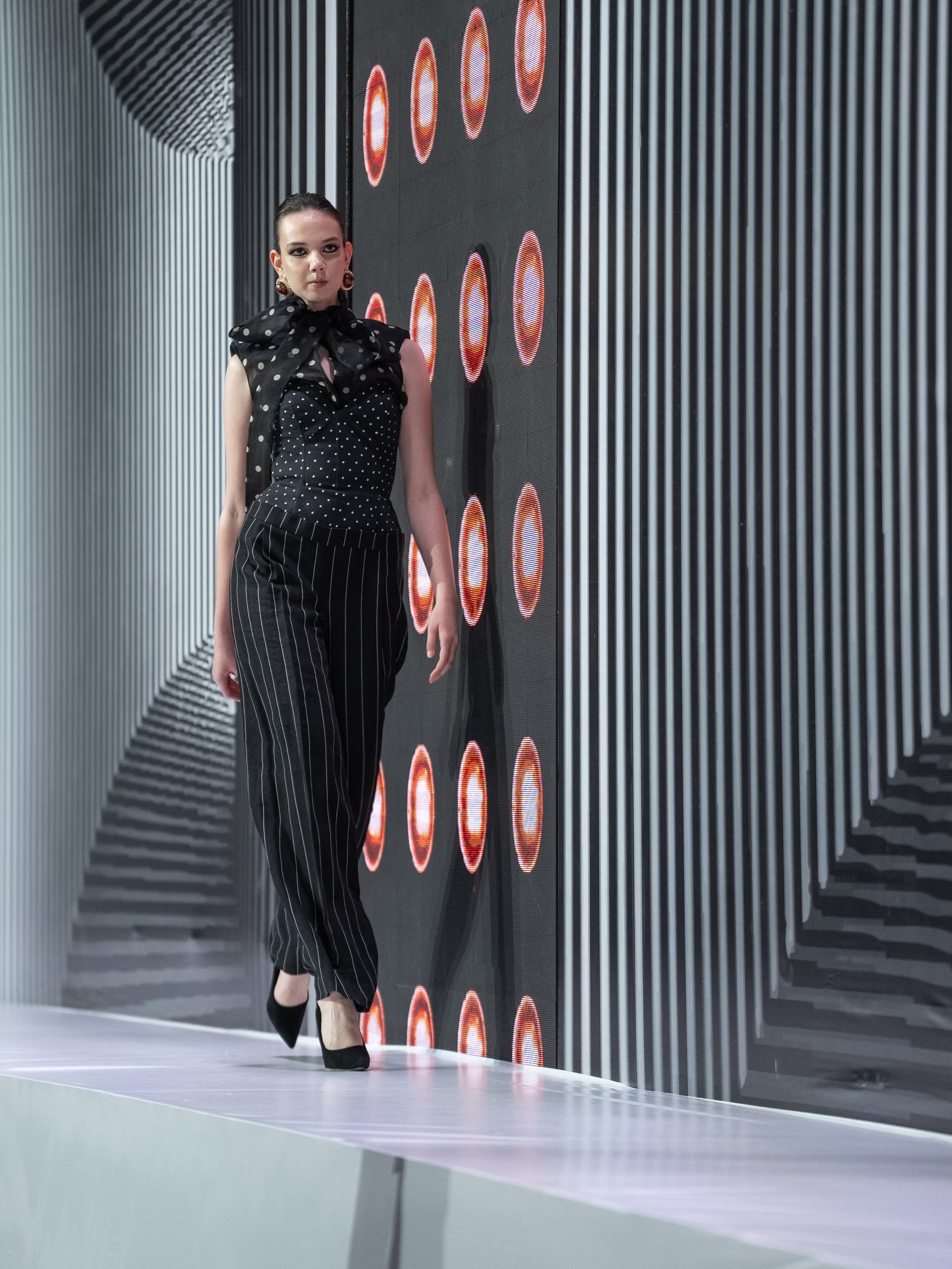 NIKITA OKISHEV. Сайт Алматинского НЮ АРТ, будуар и фэшн фотографа Дениса Карпенко