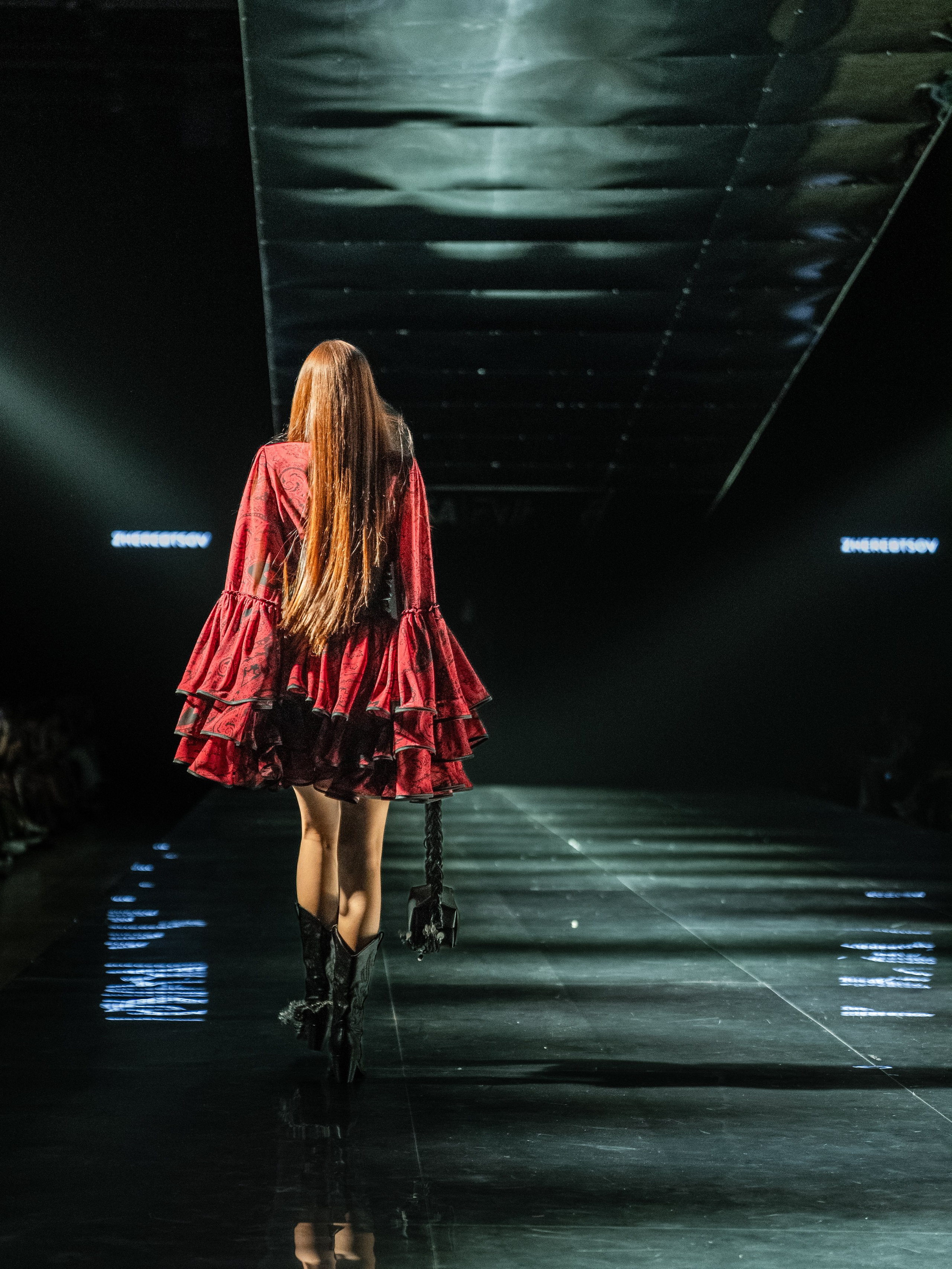 Visa Fashion Week Almaty Pre-Fall 2026 April Leonid Zherebtsov. Сайт Алматинского НЮ АРТ, будуар и фэшн фотографа Дениса Карпенко
