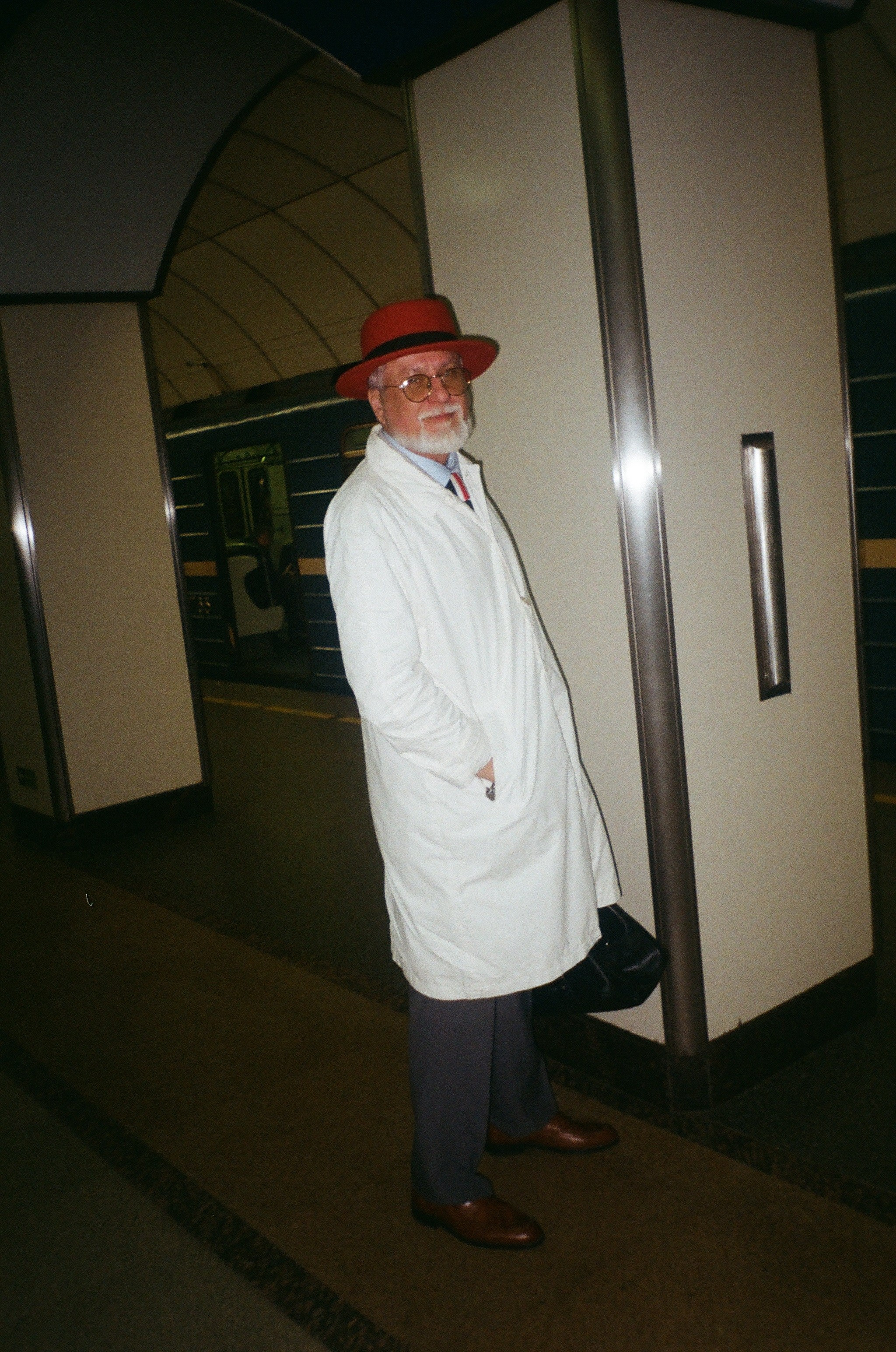 Плёнка. Человек в Шляпе