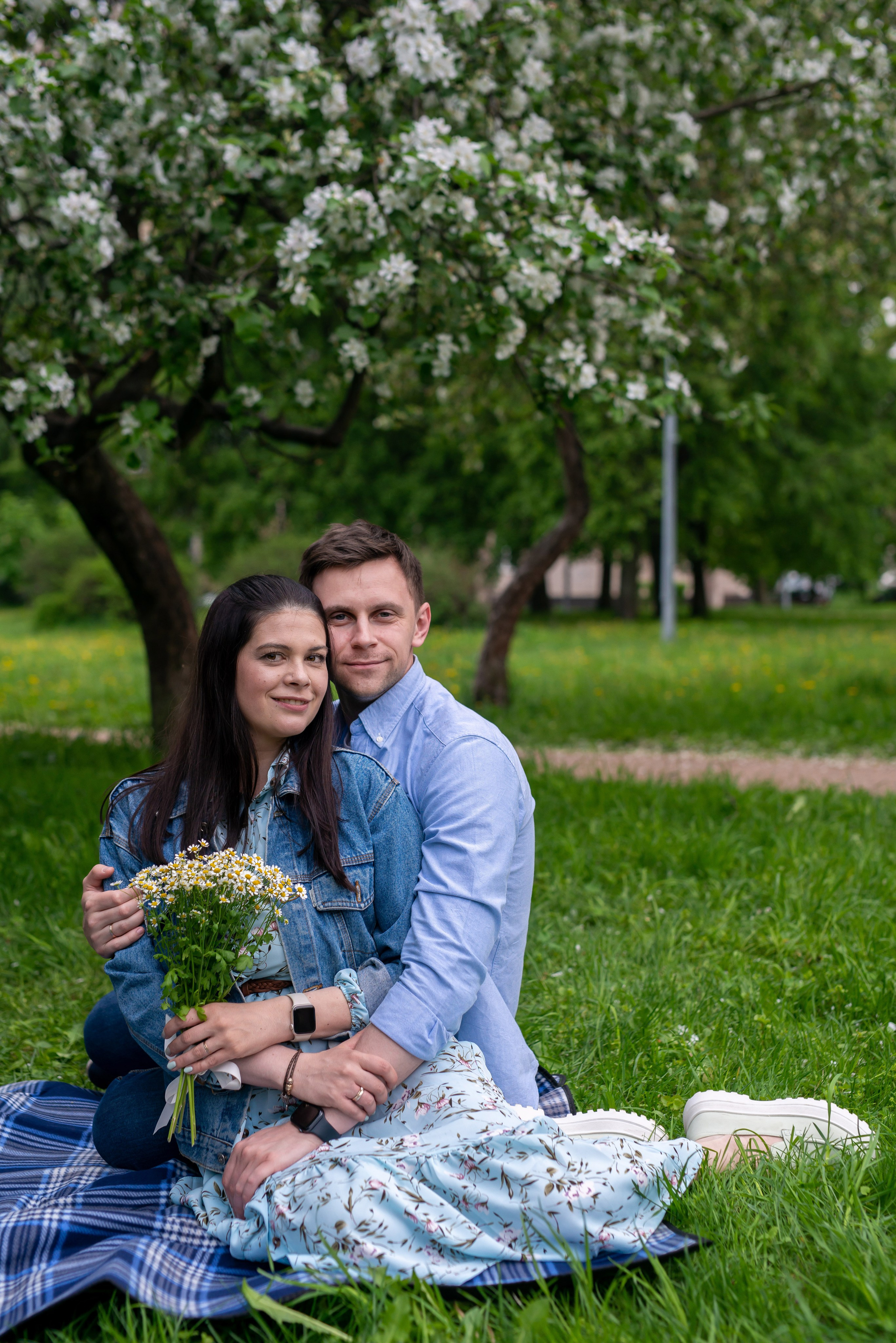 Наташа и Дима (фотосессия в цветущих садах). Портретный, семейный и свадебный фотограф в Санкт-Петербурге и в Пушкине Ширяев Денис