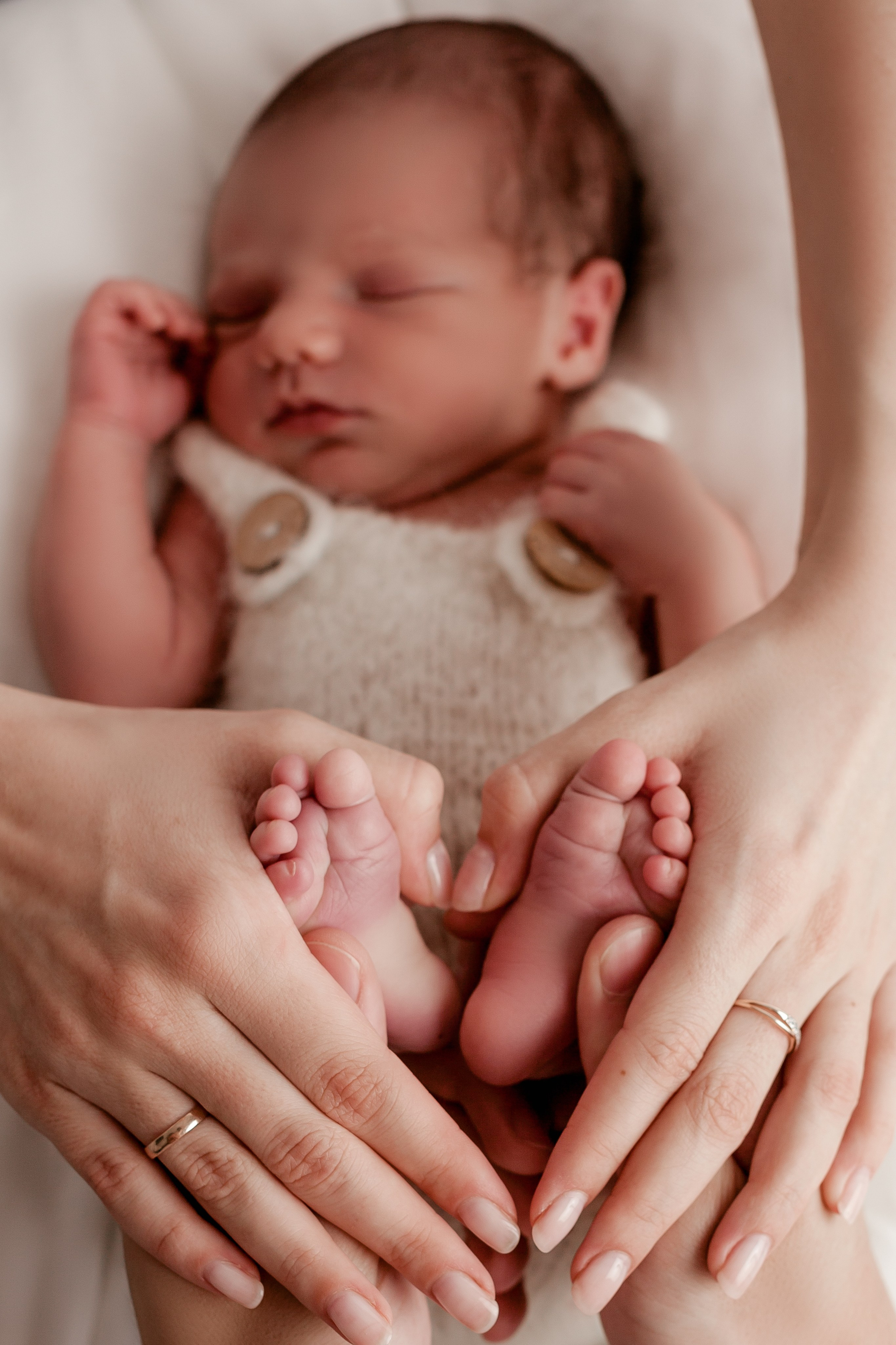 Новорожденные. Фотограф новорожденных в Уфе Инзиля Сулейманова