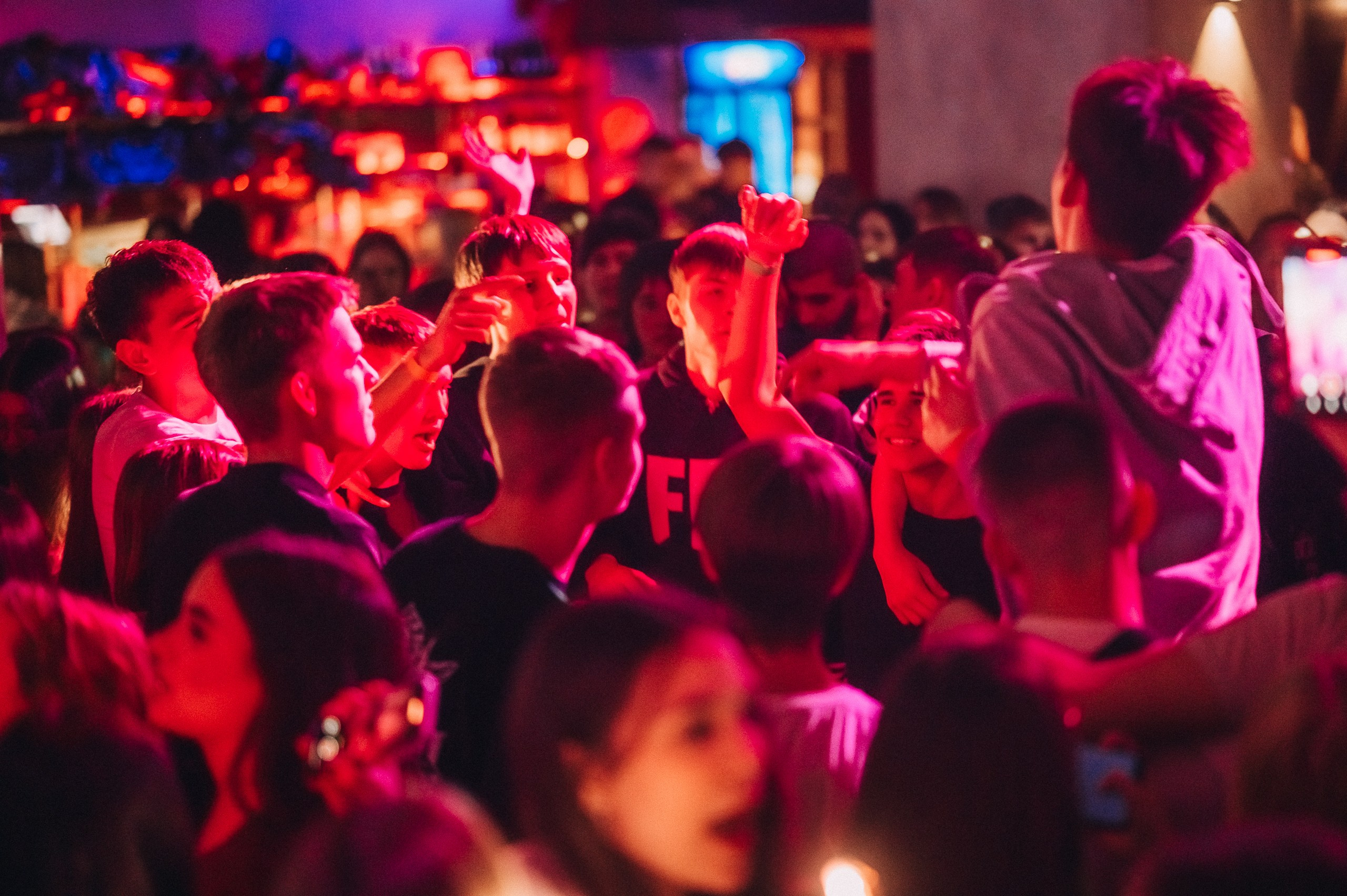 8 MARCH WOMENS DAY PARTY. Фотограф в Кемерово Владислав Шульц