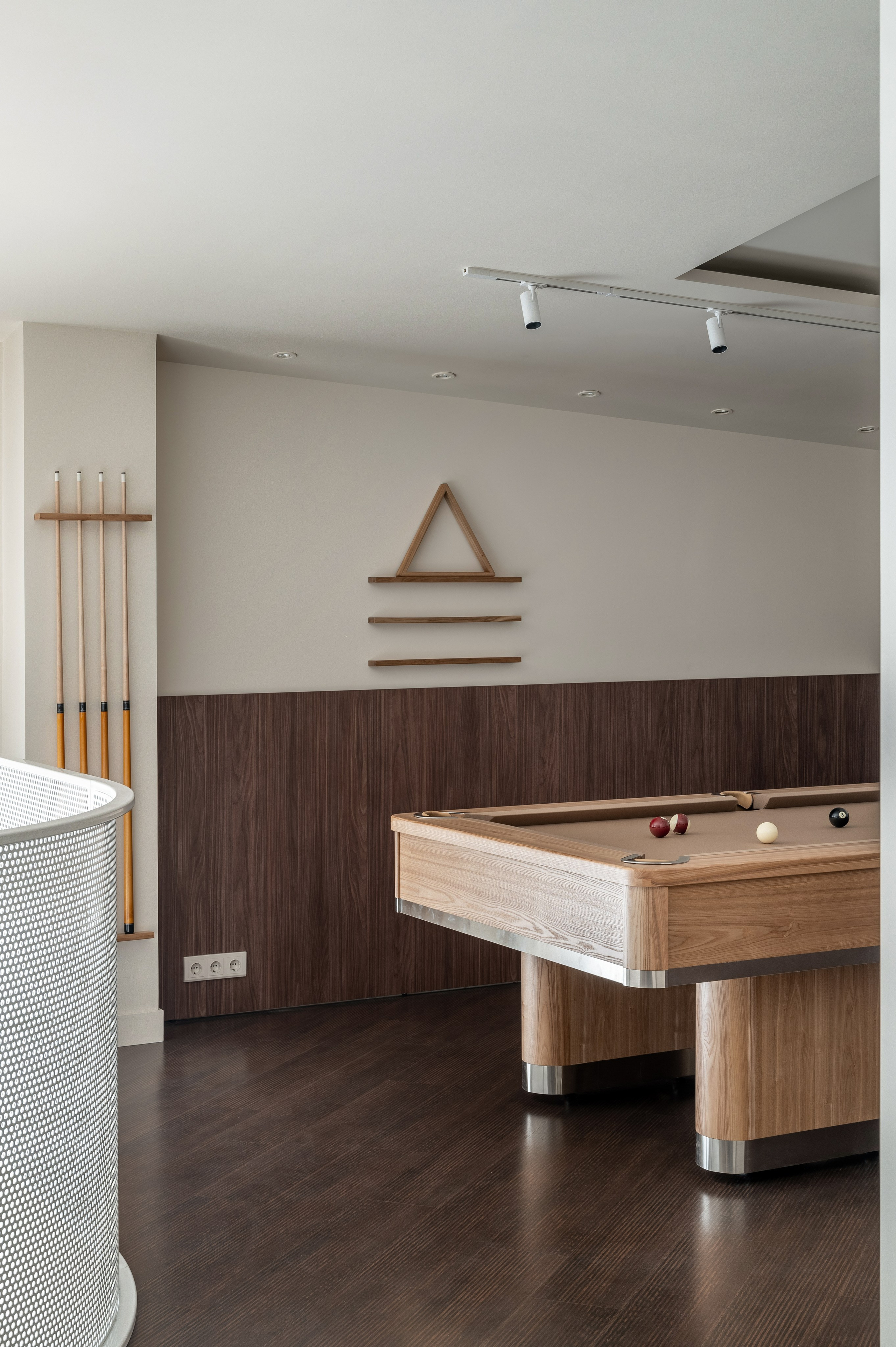 LP318sqm. МАКСИМОВИЧ бюро дизайна интерьера полного цикла