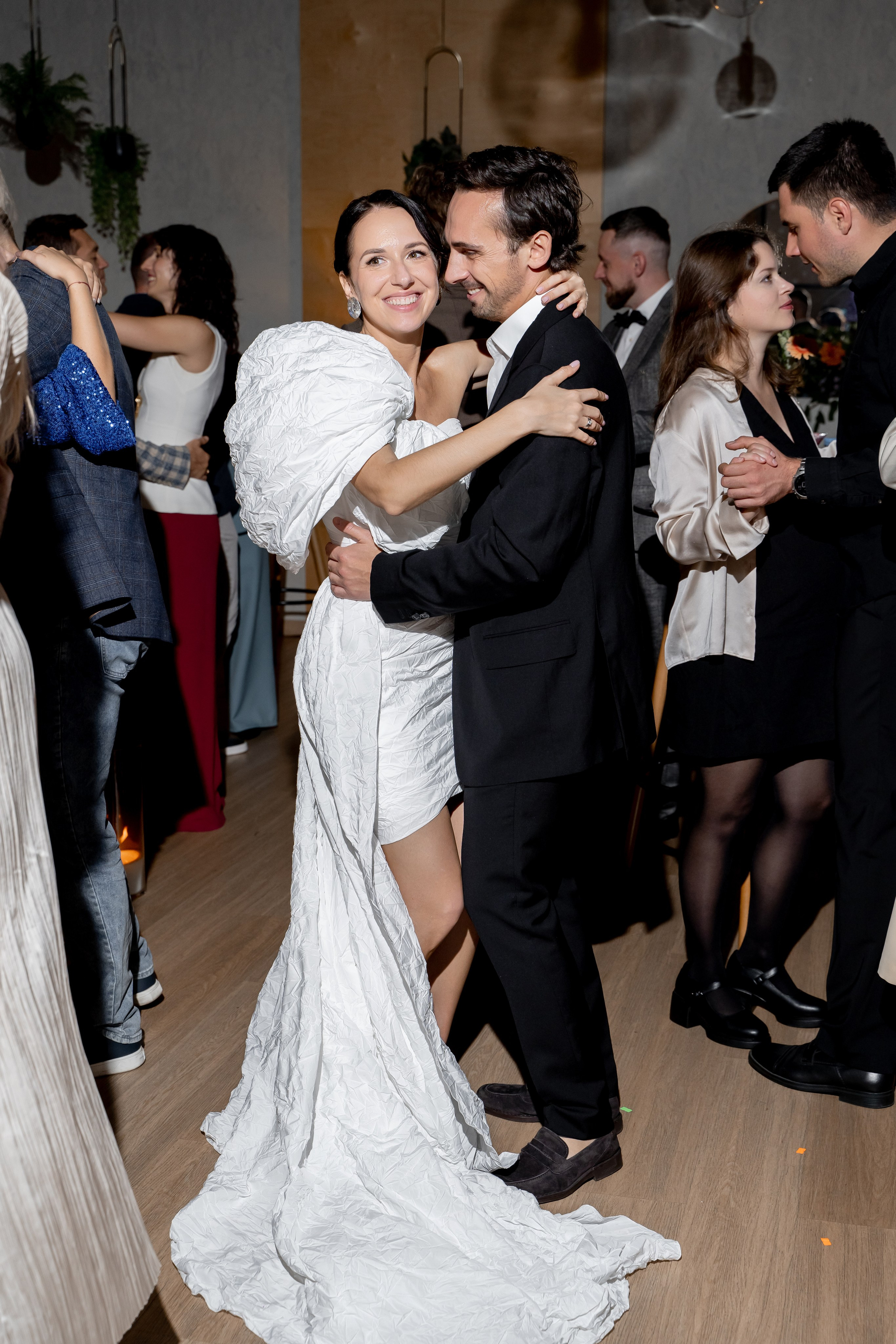 Репортаж мероприятия, репортажная съемка в Москве и Московской области, фотограф на мероприятие, фотосъемка юбилея, репортаж свадьбы, event, фотосессия на фотозоне, фотограф на юбилей, фотограф на день рождения, репортажный фотограф, съемка мероприятия, съемка на фотозоне, фотограф на корпоратив, фотограф на свадьбу, фотограф на детский праздник, фотограф на выпускной. Свадебный репортаж в лофте.