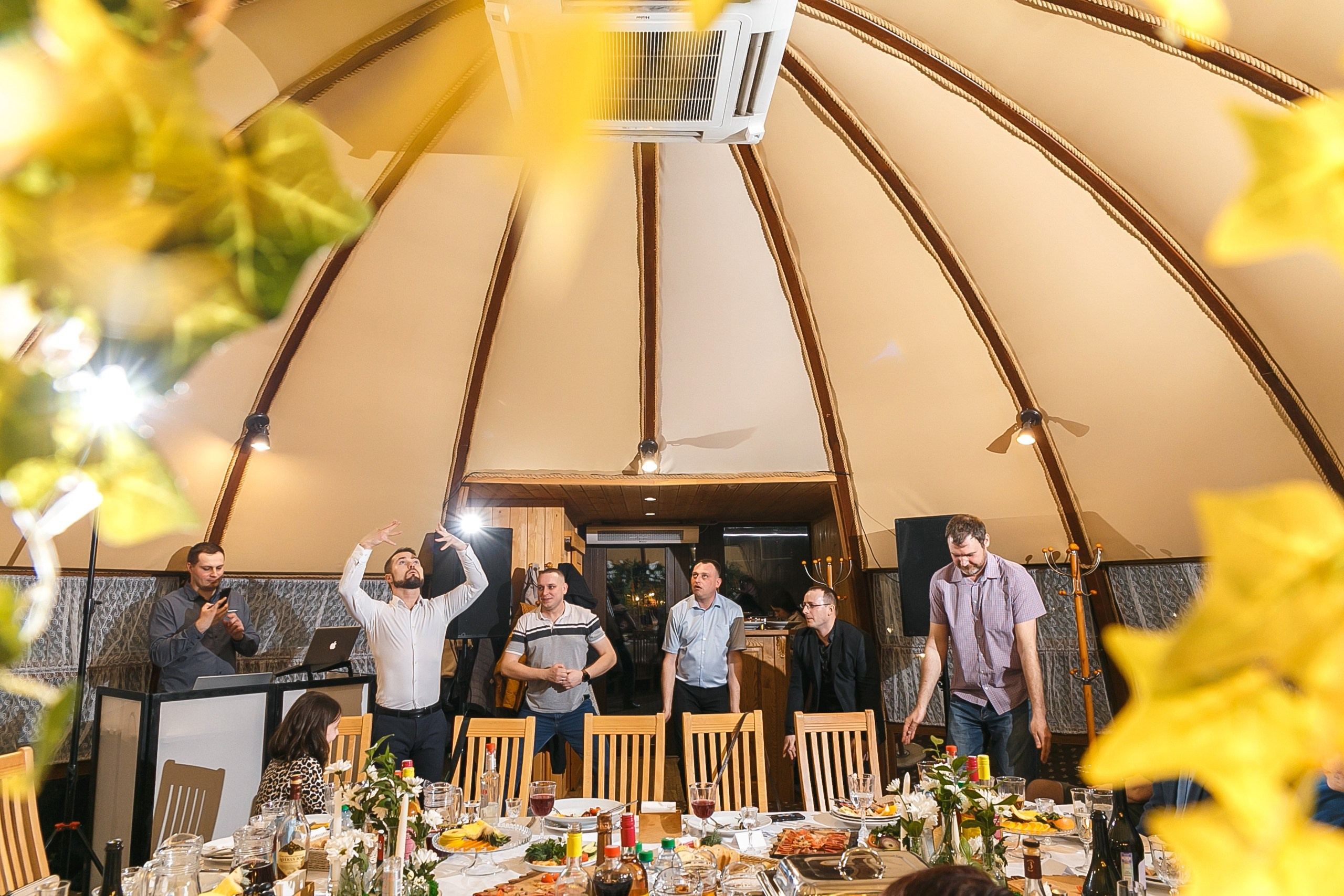 Яна и Алексей: свадебный день. Событийный фотограф Максим Бескоровайновнов