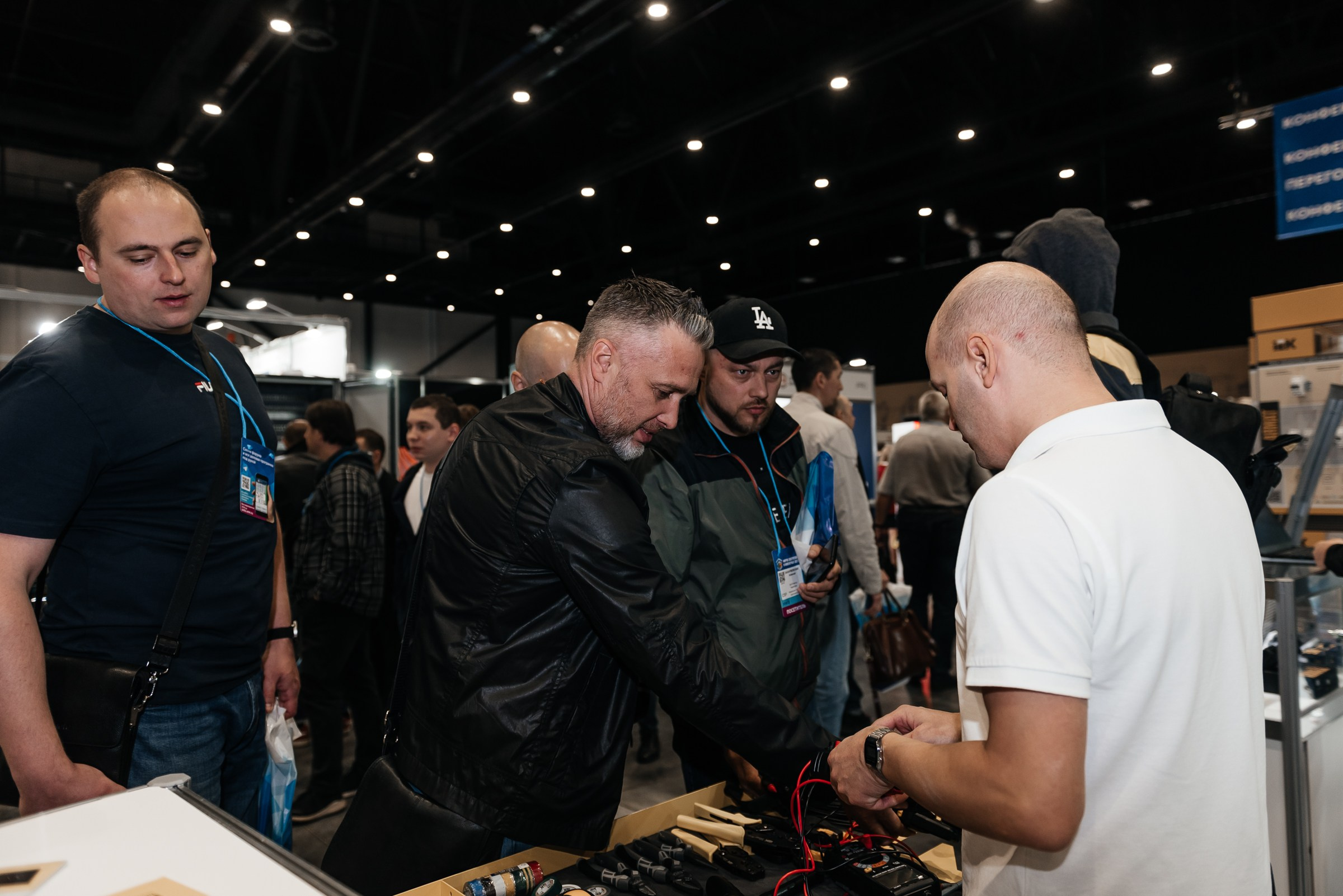 Репортажная съёмка на форуме ЭТМ. Свадебный фотограф в Санкт-Петербурге Венера Ахметова