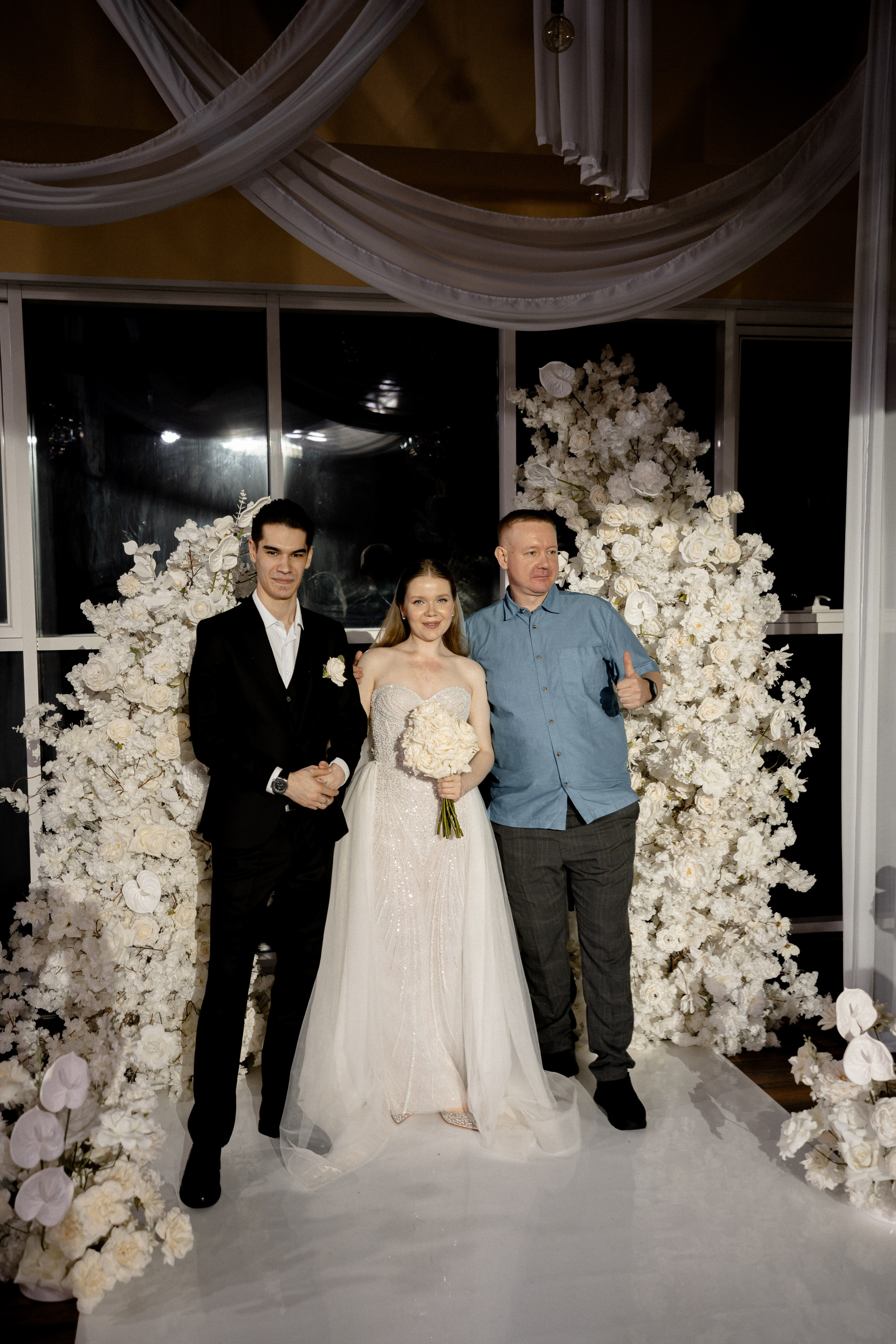 СВАДЕБНАЯ СЬЕМКА СБОРОВ В ОТЕЛЕ И ВЫЕЗД НА ЦЕРЕМОНИЮ (СНЯТО В СИБИРЕ В НИЖНЕВАРТОВСКЕ). Профессиональный фотограф, Санкт-Петербург — Виктория Богомолова