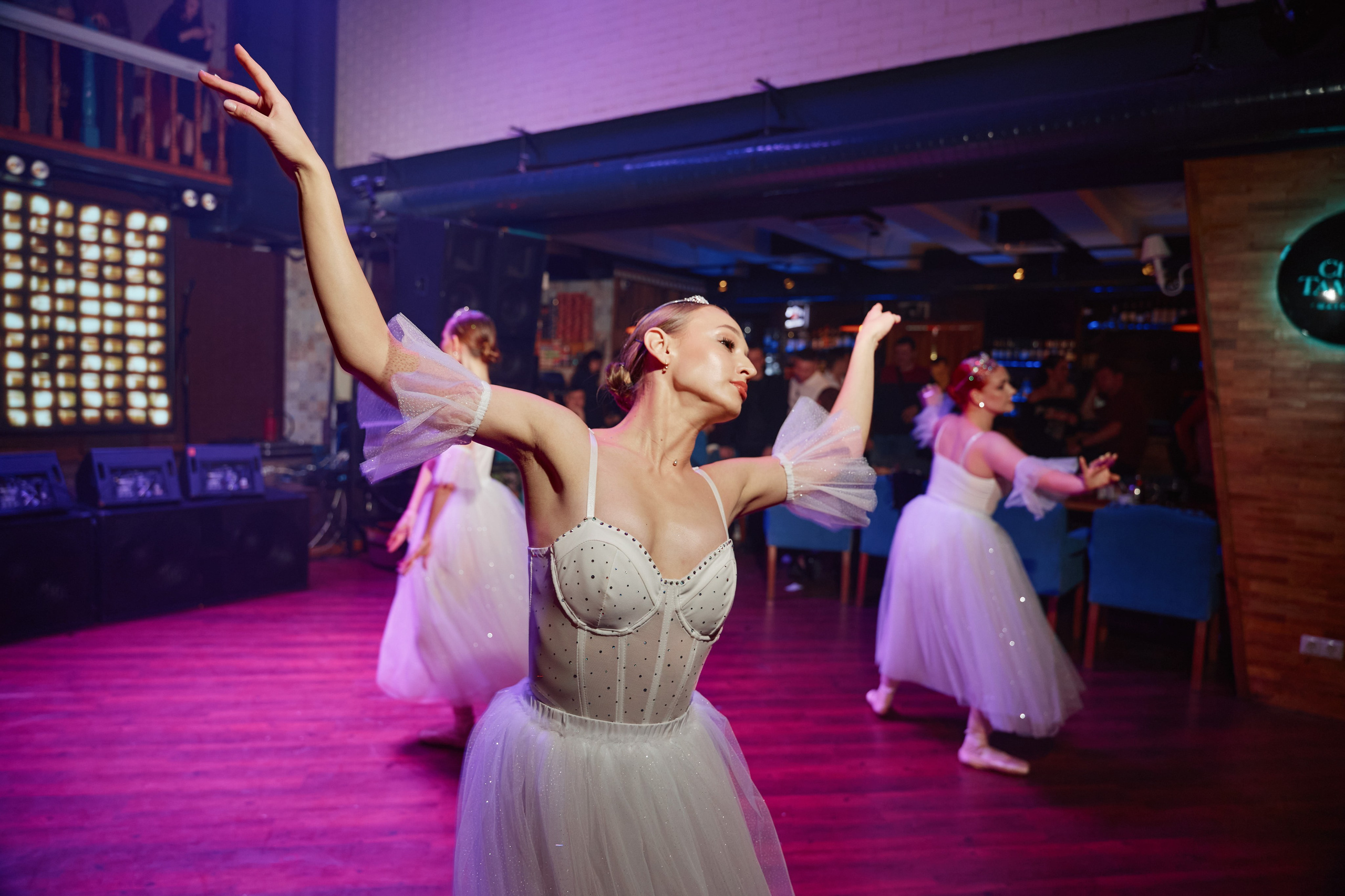 Арт-вечеринка 2026. Фотограф и видеограф в Кургане Леонид Корнильев