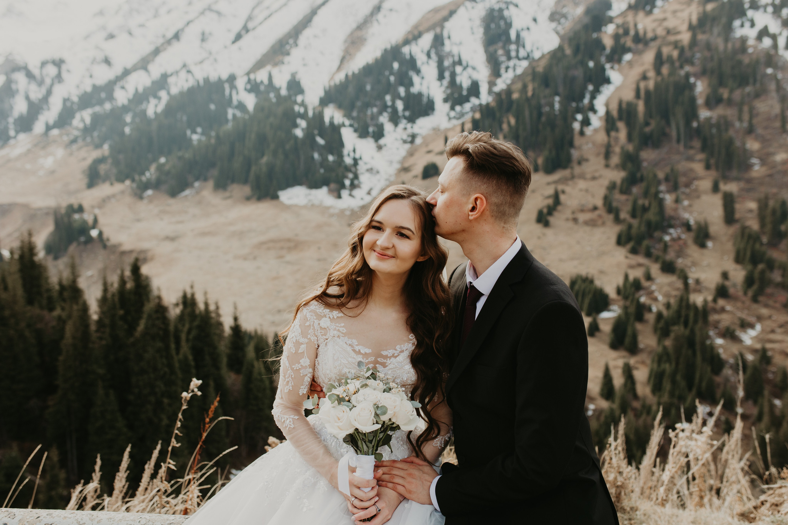 Wedding. Свадебный и семейный фотограф в Алматы Laura Dosmann