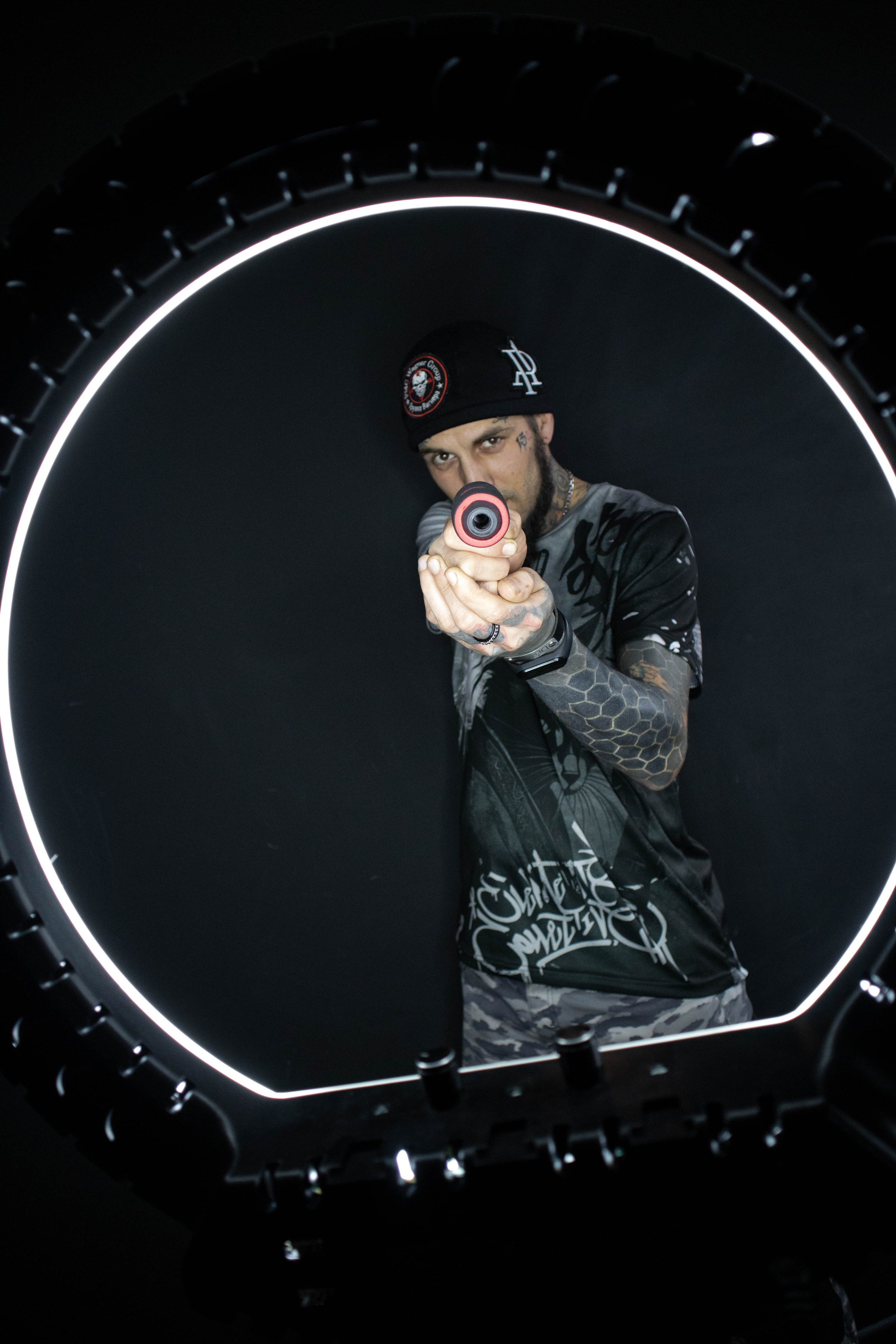 Academy Tattoo. Уличный фотограф Города N