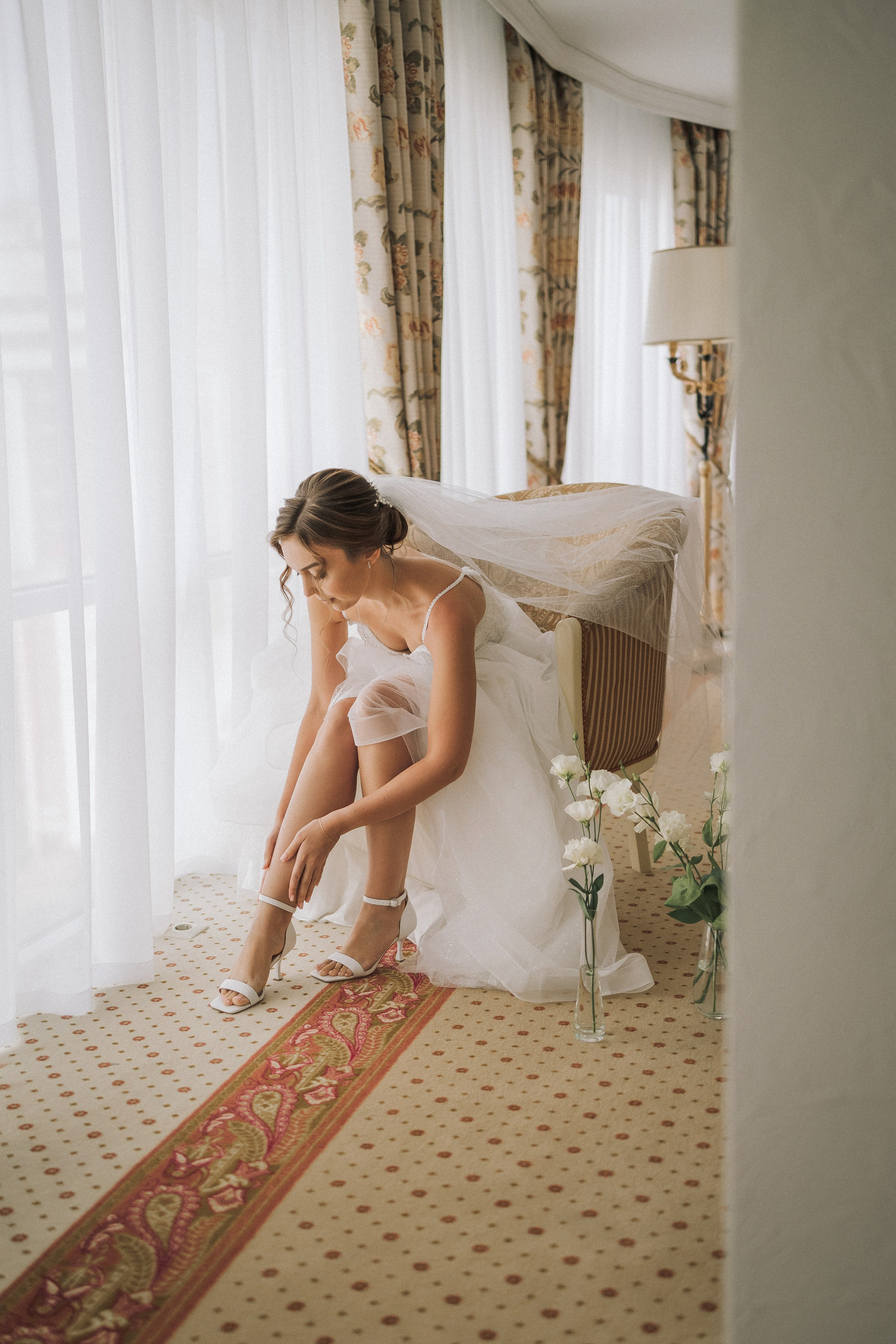 Свадебная прогулка Екатерины и Евгения. Свадебная фотография. Арина Рубах