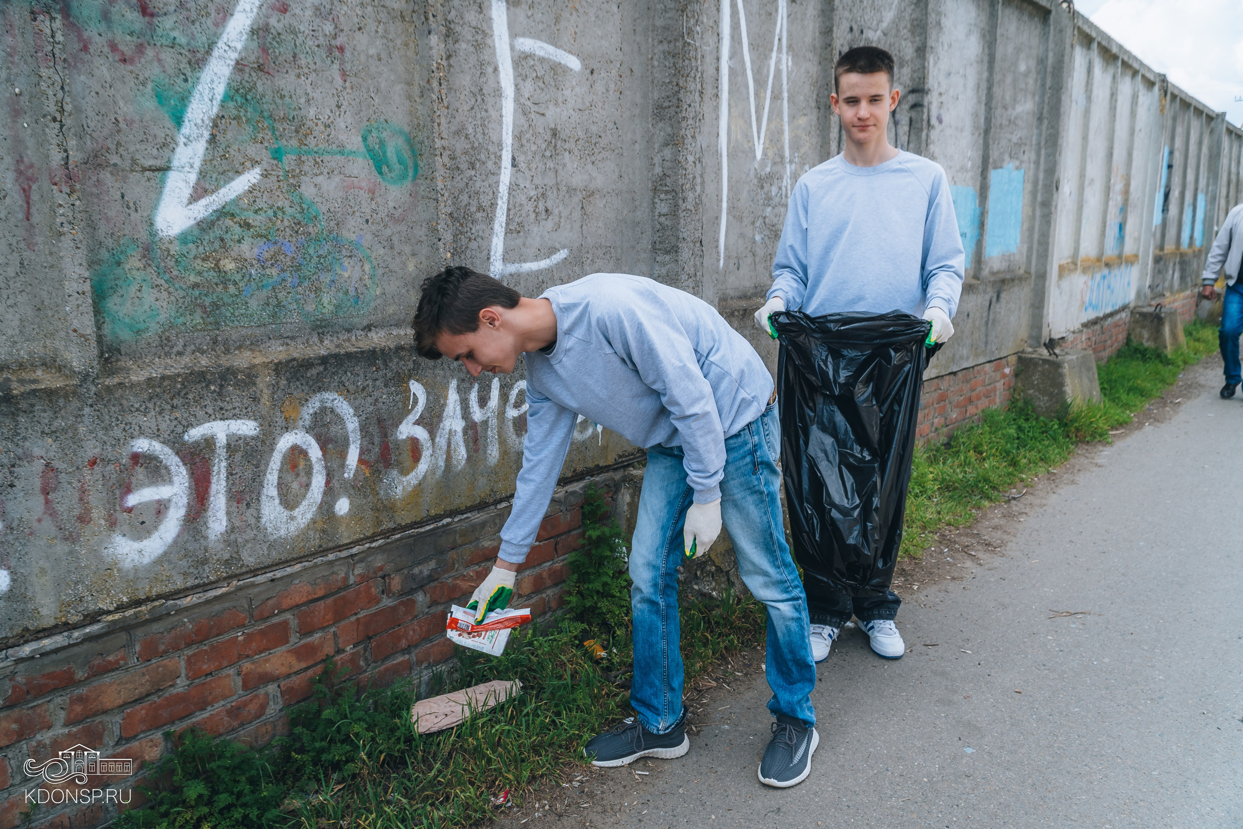 Экологическая акция «Час земли». Новотитаровский Дом культуры