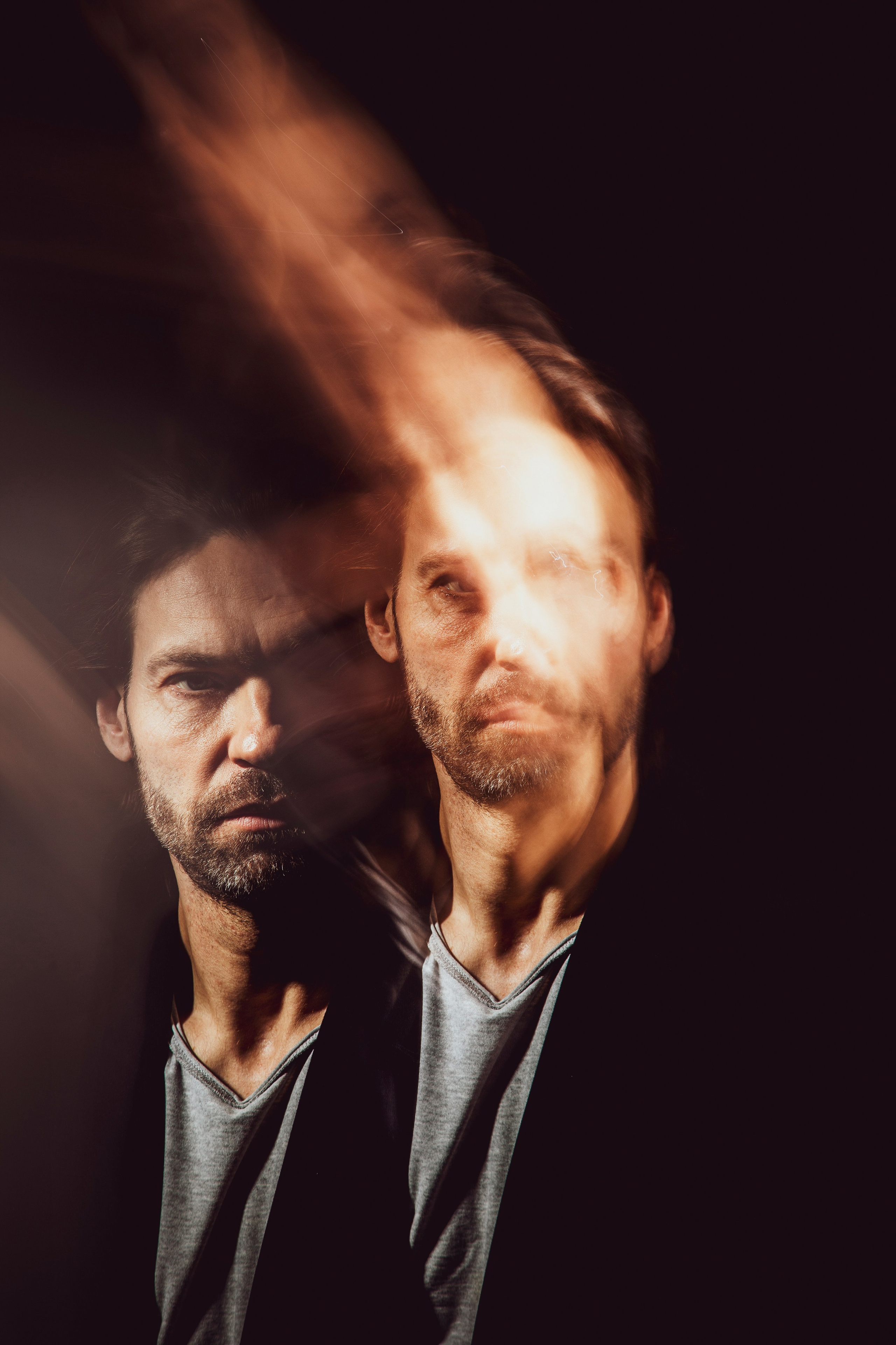 Мужской студийный портрет. Фотограф Лазарина Кучменова