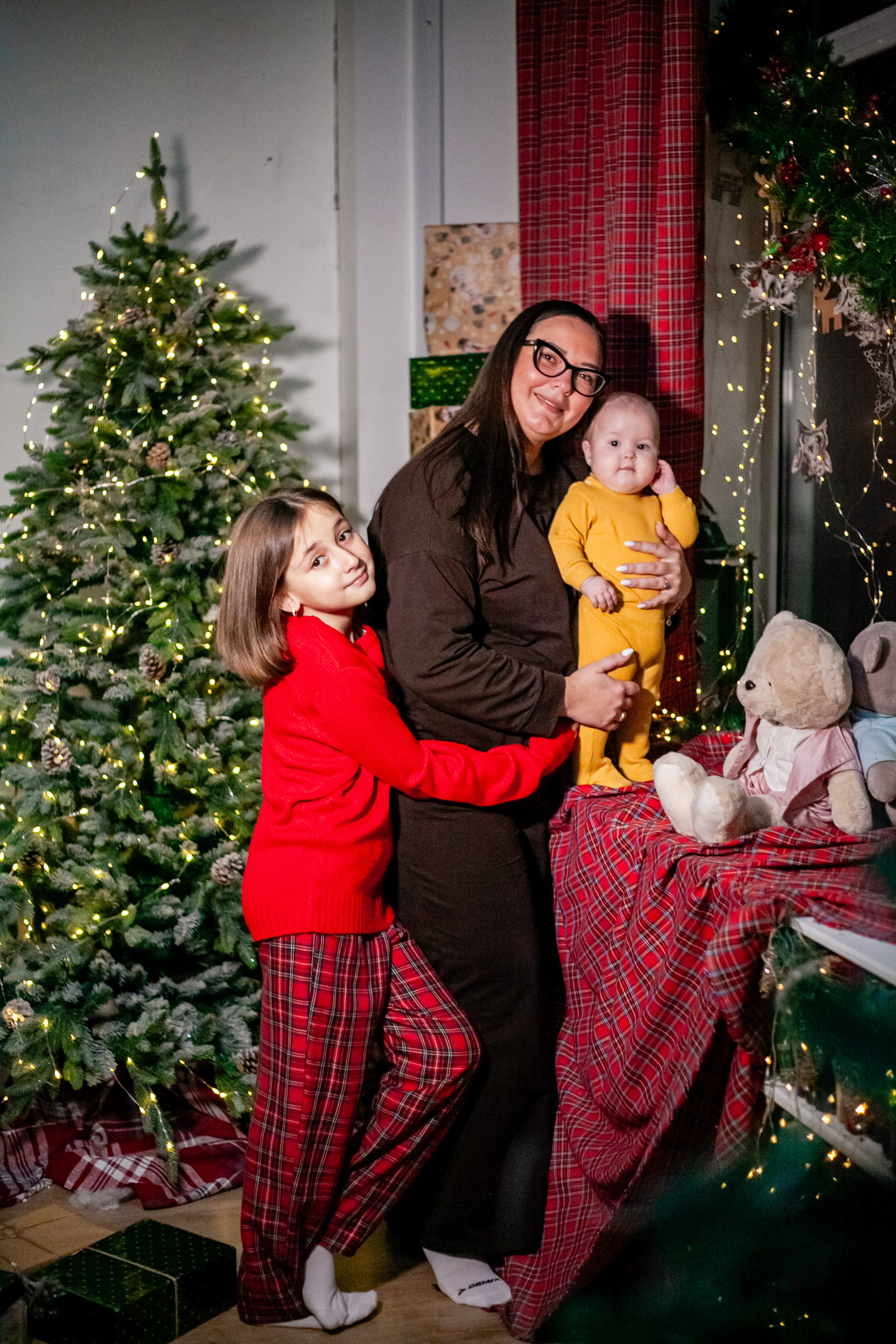 Ульяна и ее семья новый год 2024. Свадебный и семейный фотограф в Армавире