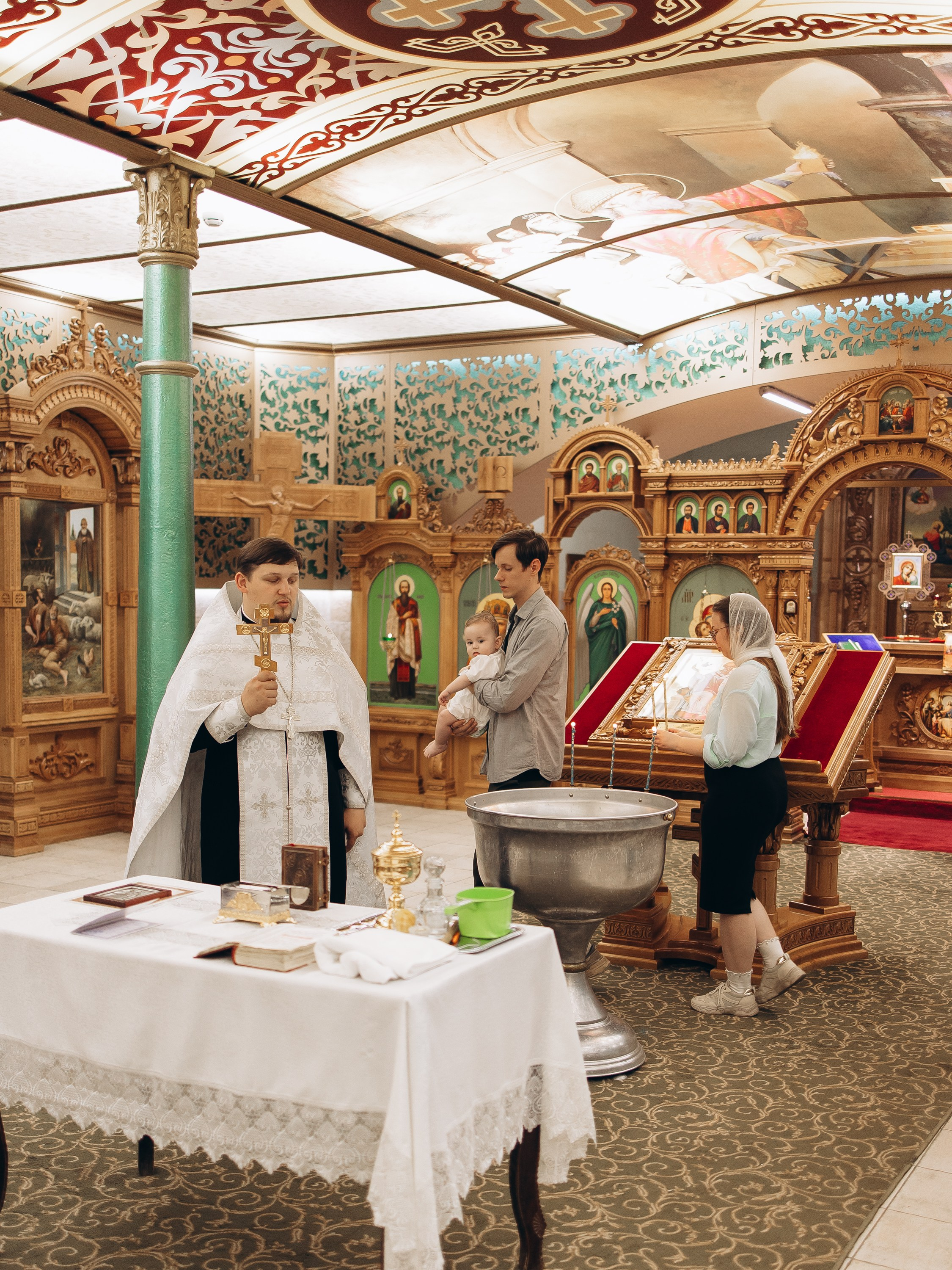 Таинство Крещения Михаила. Семейный фотограф в Краснодаре Храмова Анна