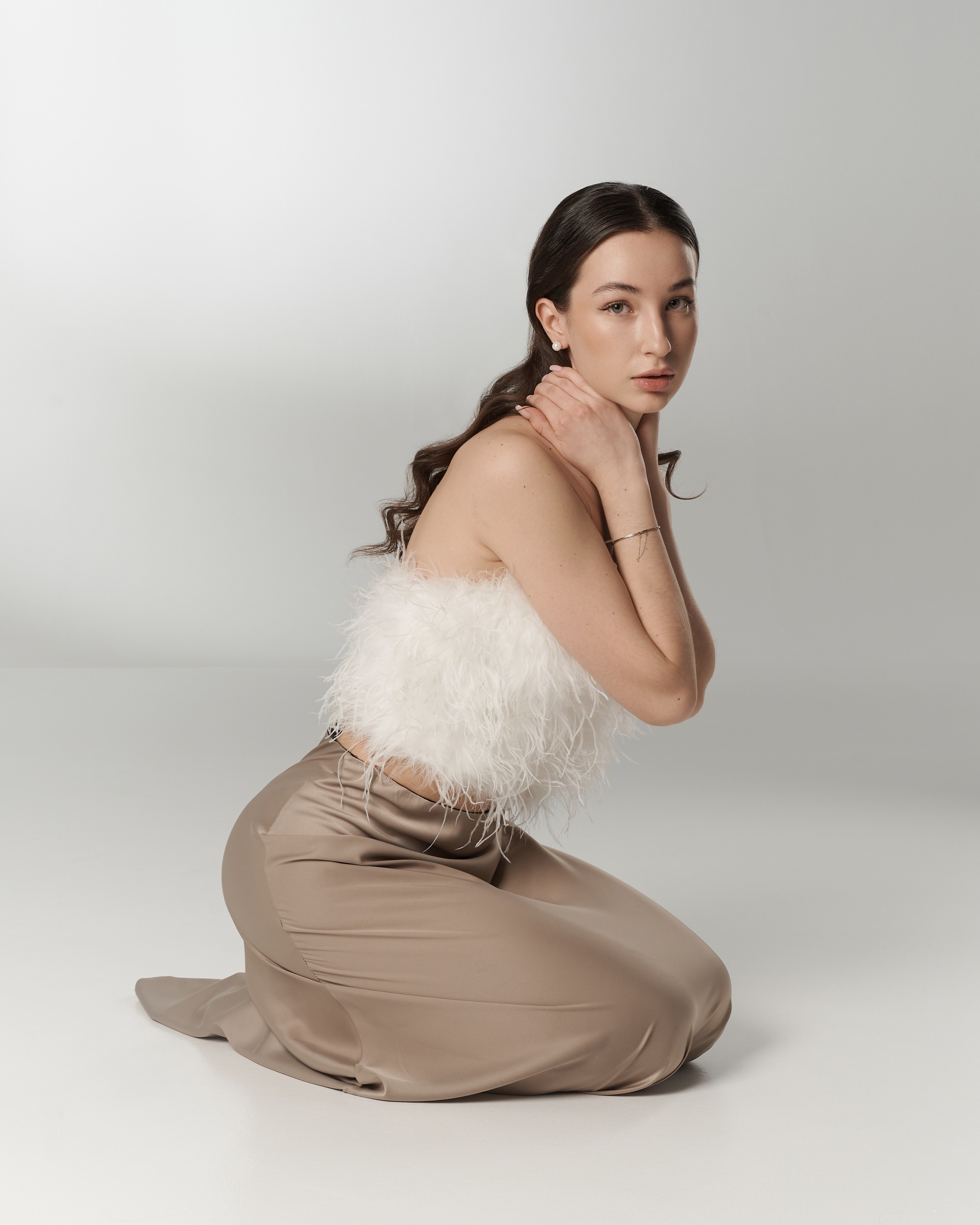 Индивидуальная женская фотосессия с искусственным светом