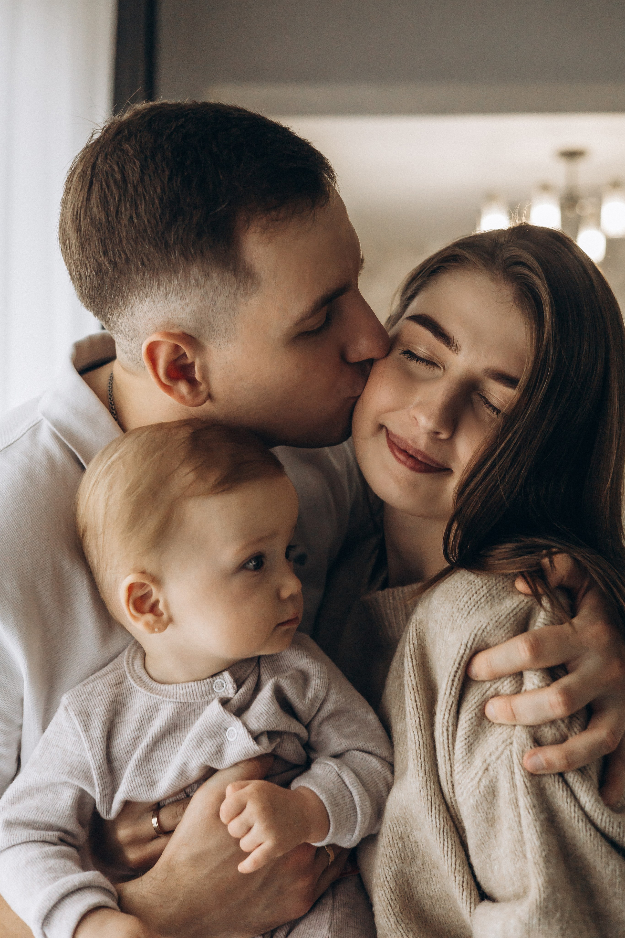 Юлия, Максим и малыш Ефим. Семейный, домашний, ньюборн фотограф Москва Цветкова Елизавета