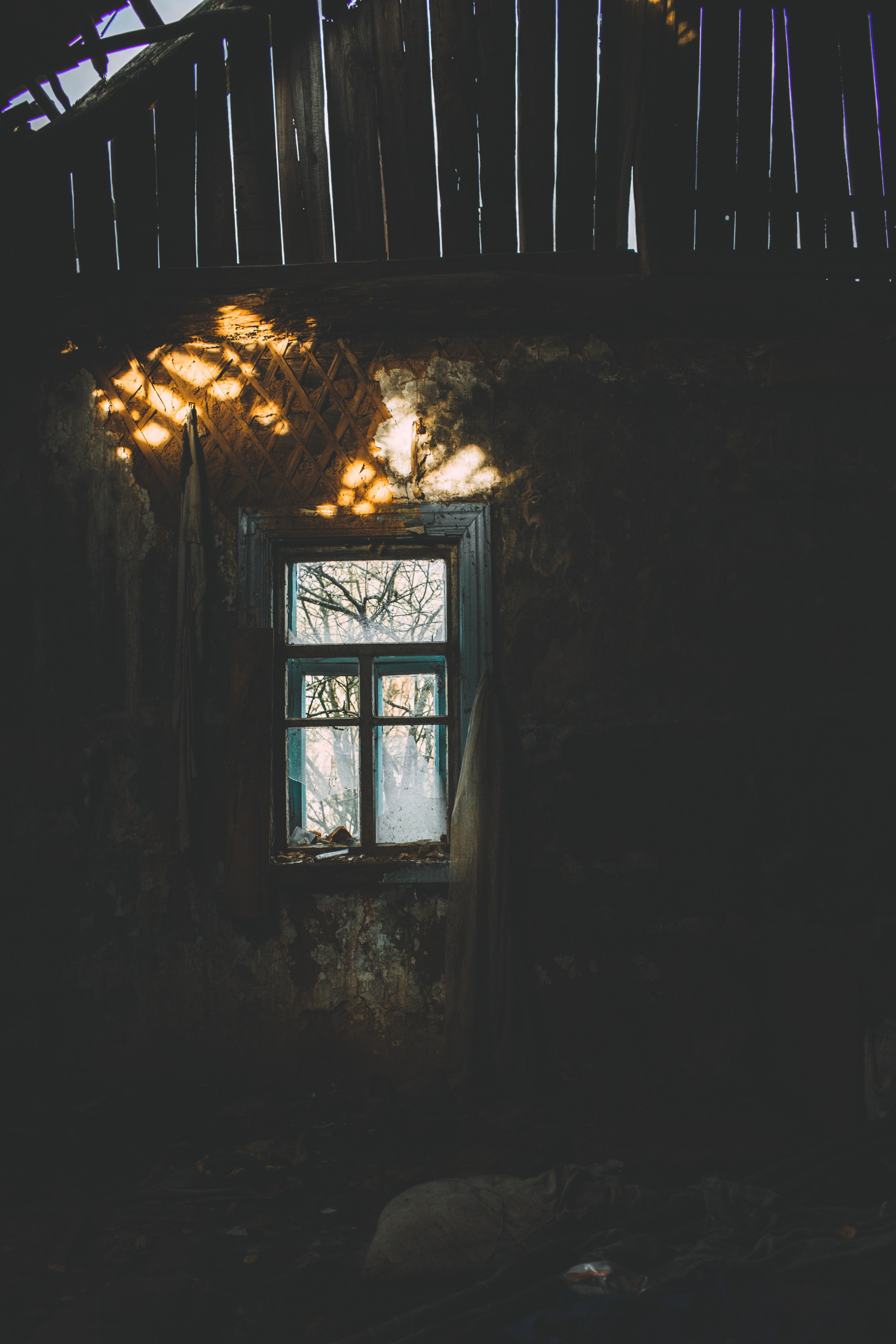 PROJECTS. Nastya Marchenko — based in Moscow Art and Documentary photographer. Works with memory, revelation, vulnerability & human states worldwide