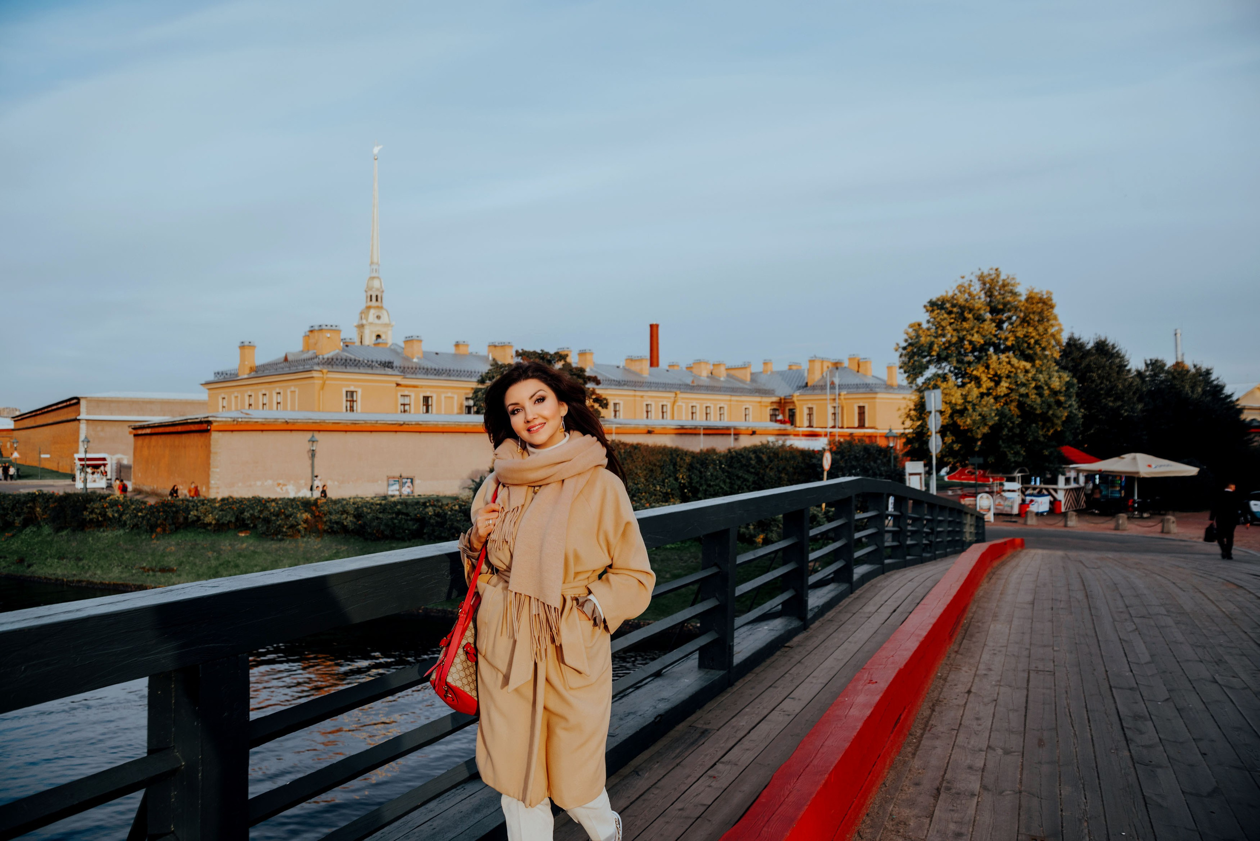 Прогулки по Питеру и Туристические маршруты. Фотограф Taliana Chastaya