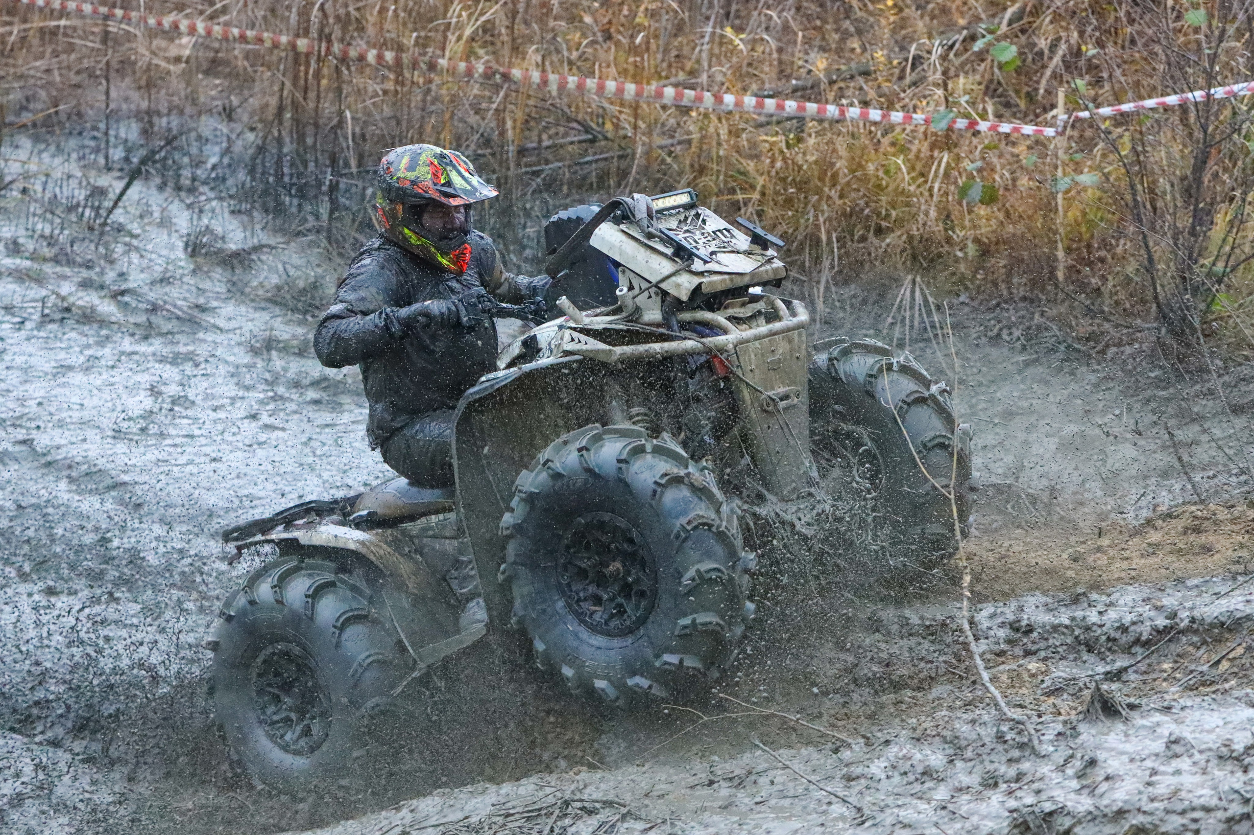 Гонки на квадроциклах Грязевое кольцо. Спортивный фотограф в Самаре