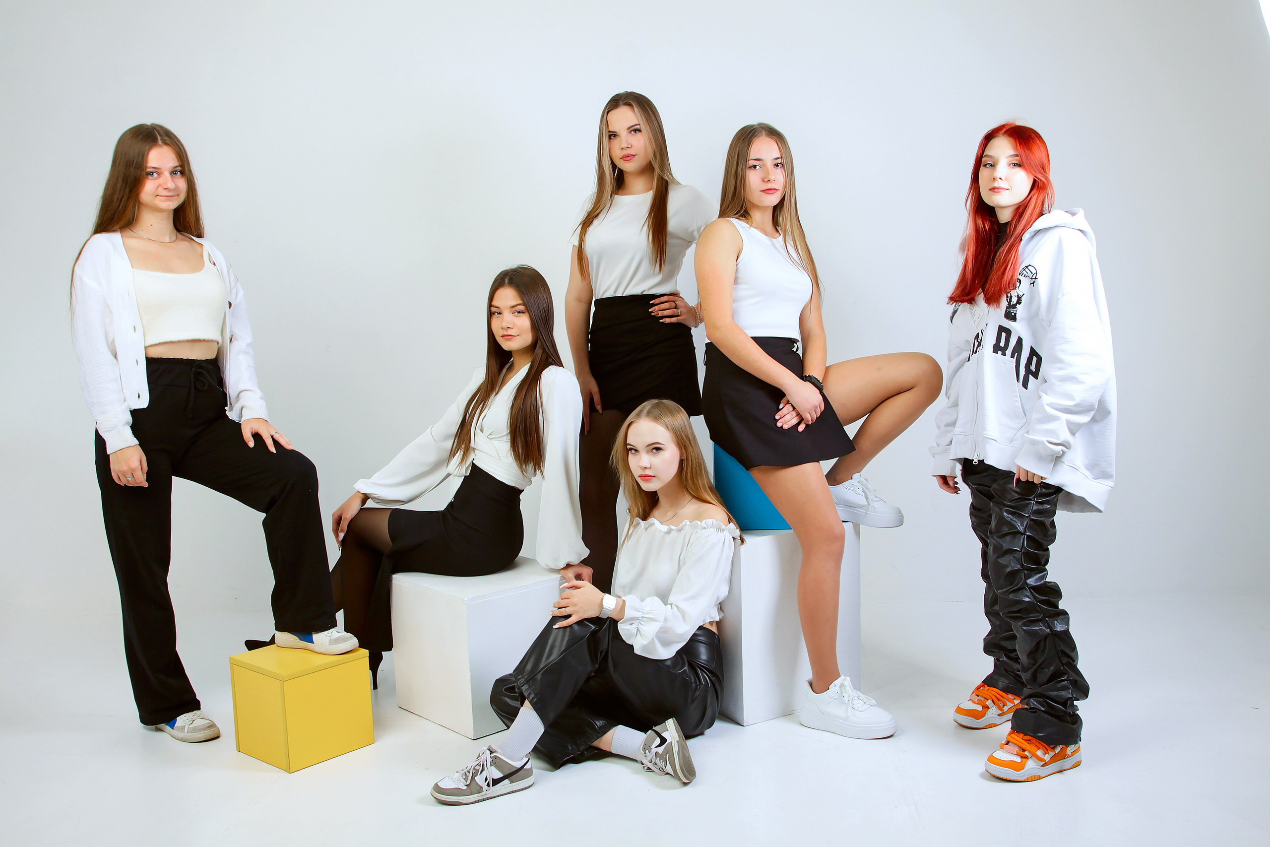 ФОТОСЕССИЯ ДЛЯ ВЫПУСКНИКОВ 35 ШКОЛЫ Г. ТАГАНРОГА. Выпускные альбомы в Таганроге и Ростовской Области