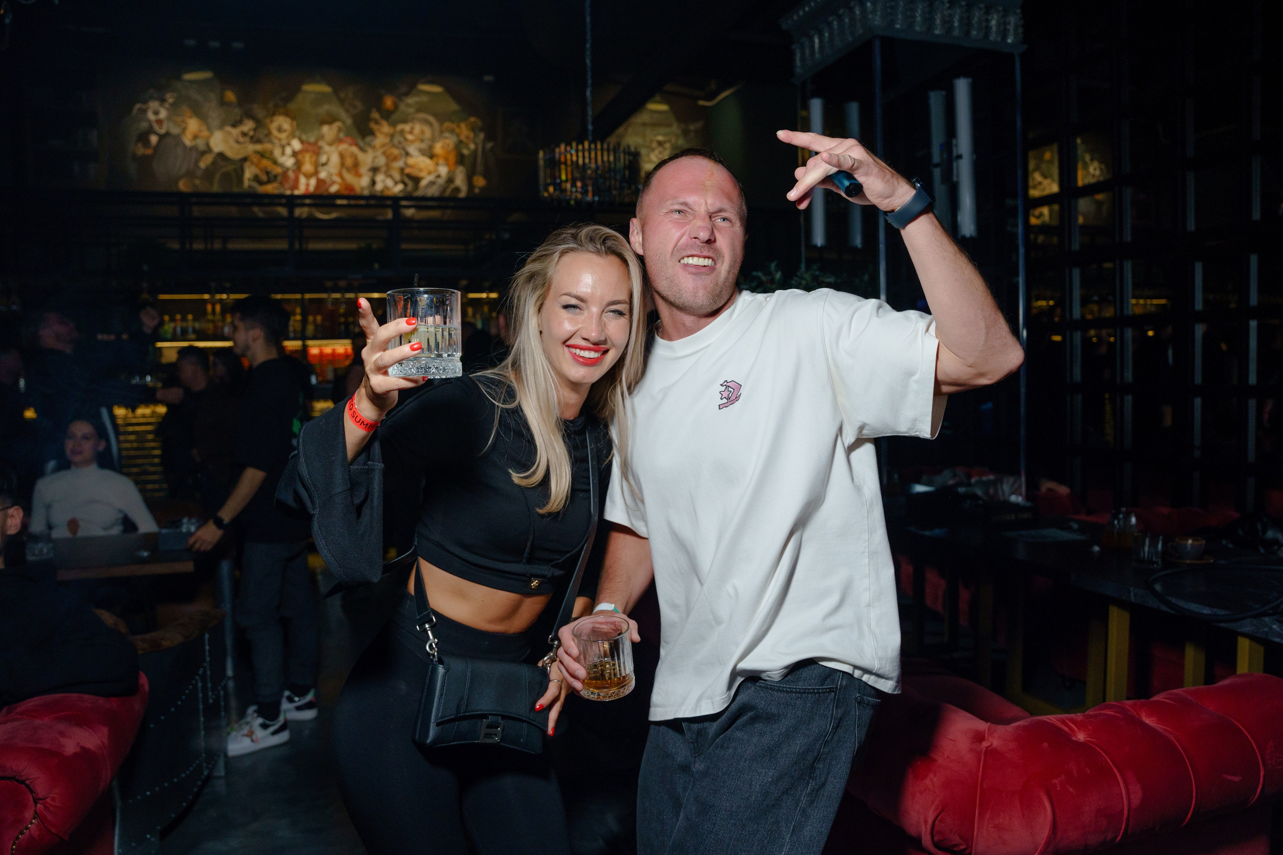 Crypto Summit 2024 After Party в SMOKE DOG. Репортажный фотограф Москва Сергей Дружинин