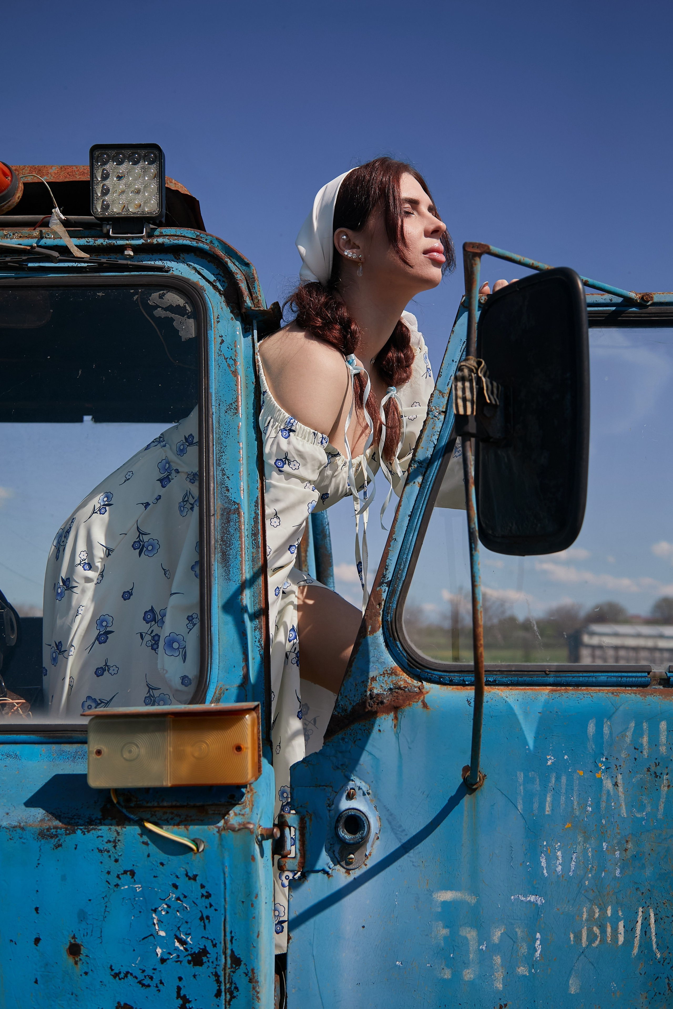 «Трактор». Свадебный и креативный фотограф в ЮФО и МСК